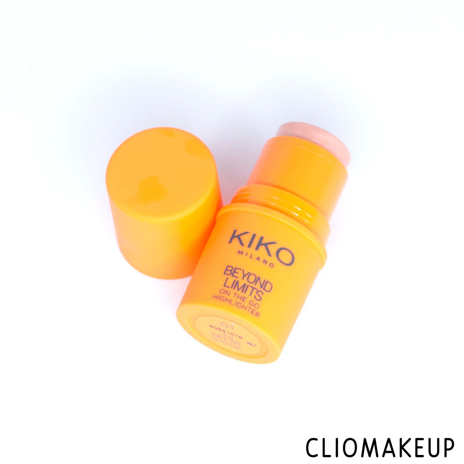 cliomakeup-recensione-illuminante-kiko-beyond-limits-on-the-go-highlighter-4