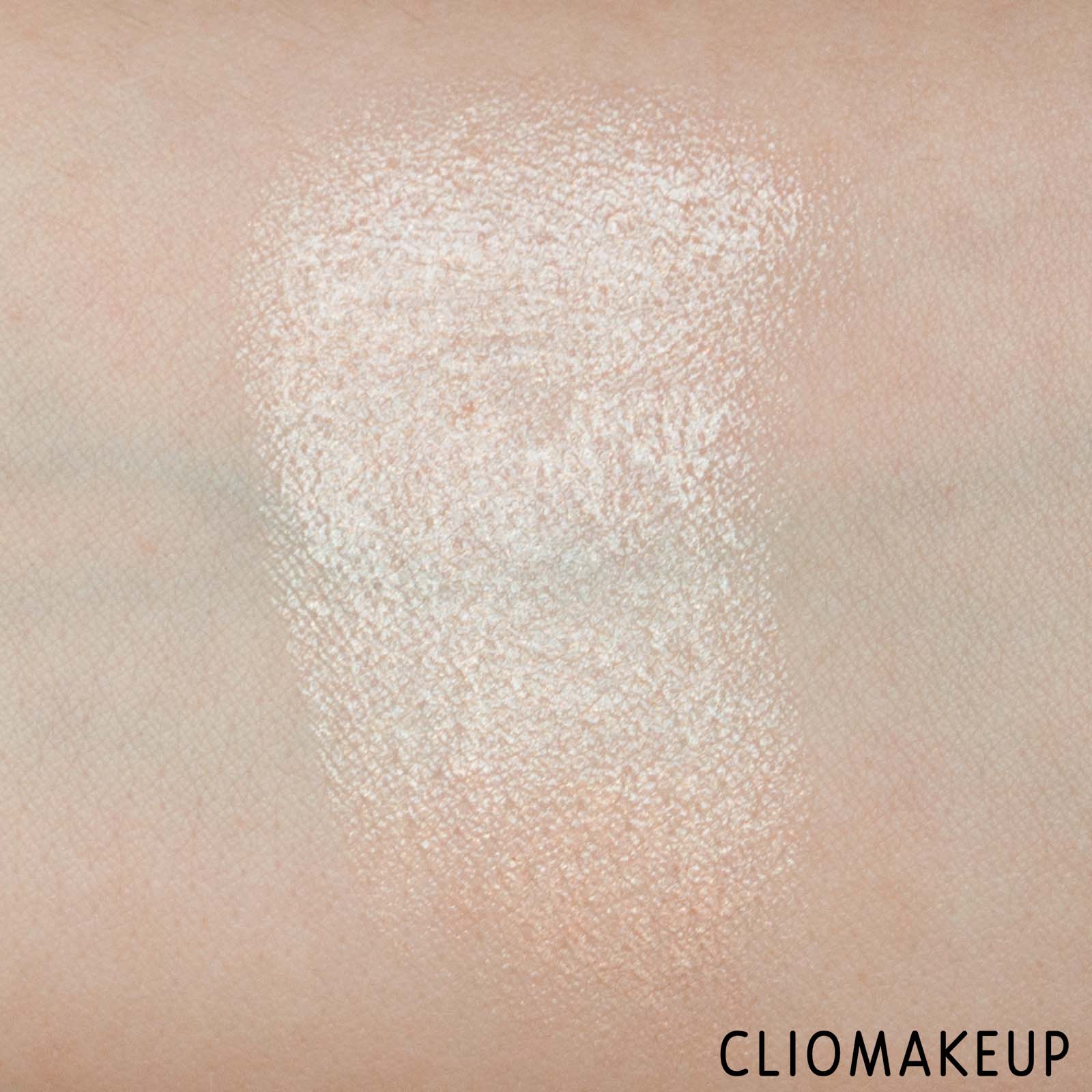 cliomakeup-recensione-illuminante-kiko-beyond-limits-on-the-go-highlighter-6