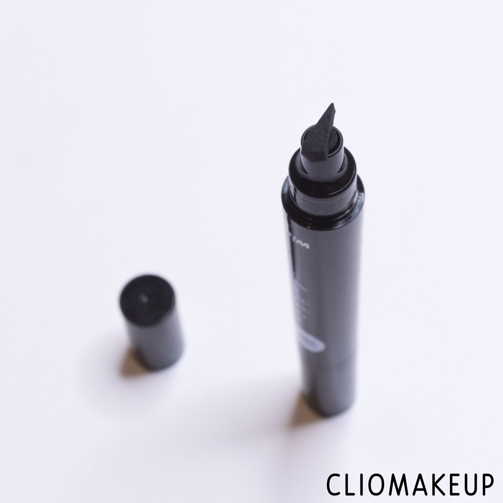 cliomakeup-recensione-lottie-london-stamp-liner-wing-edition-4