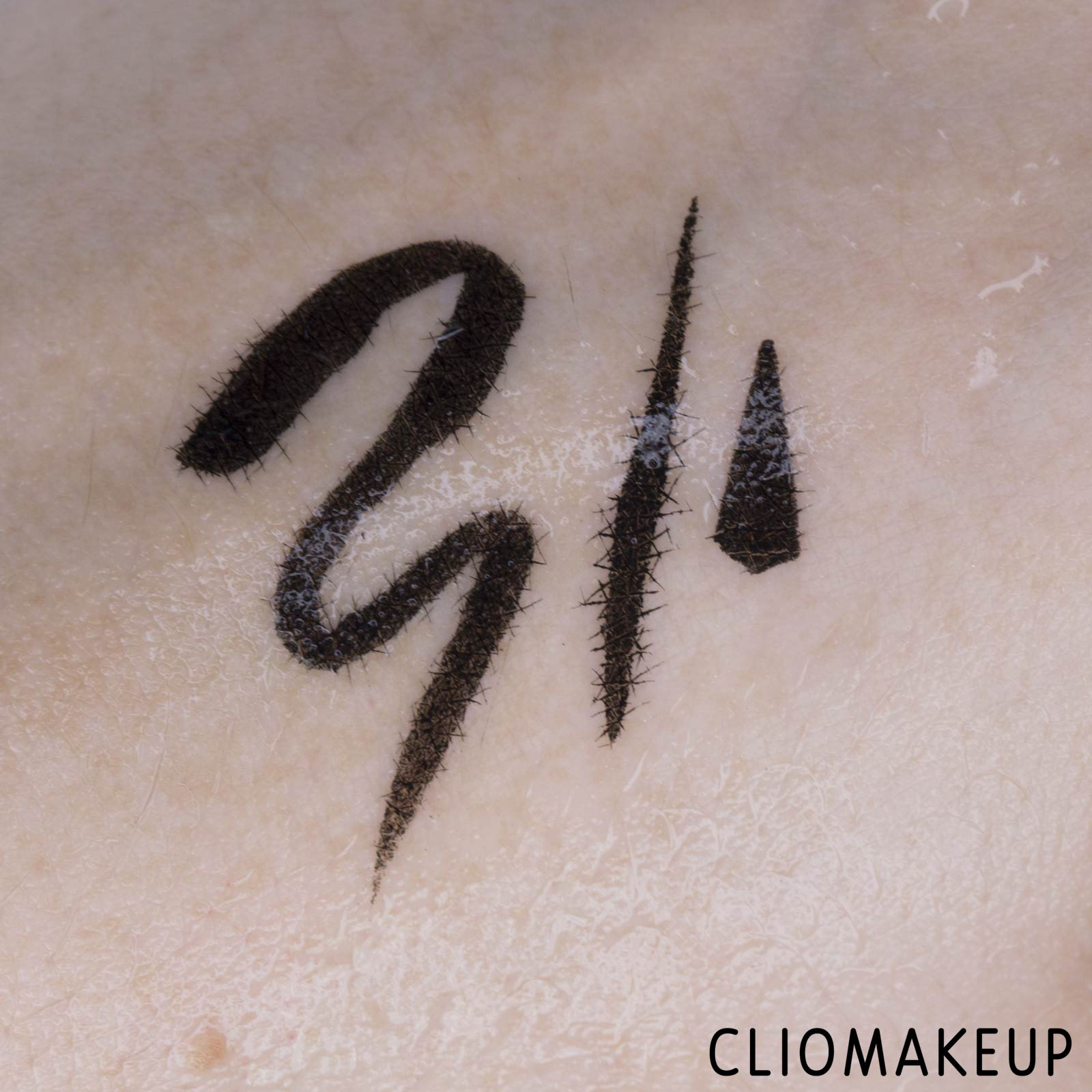 cliomakeup-recensione-lottie-london-stamp-liner-wing-edition-8