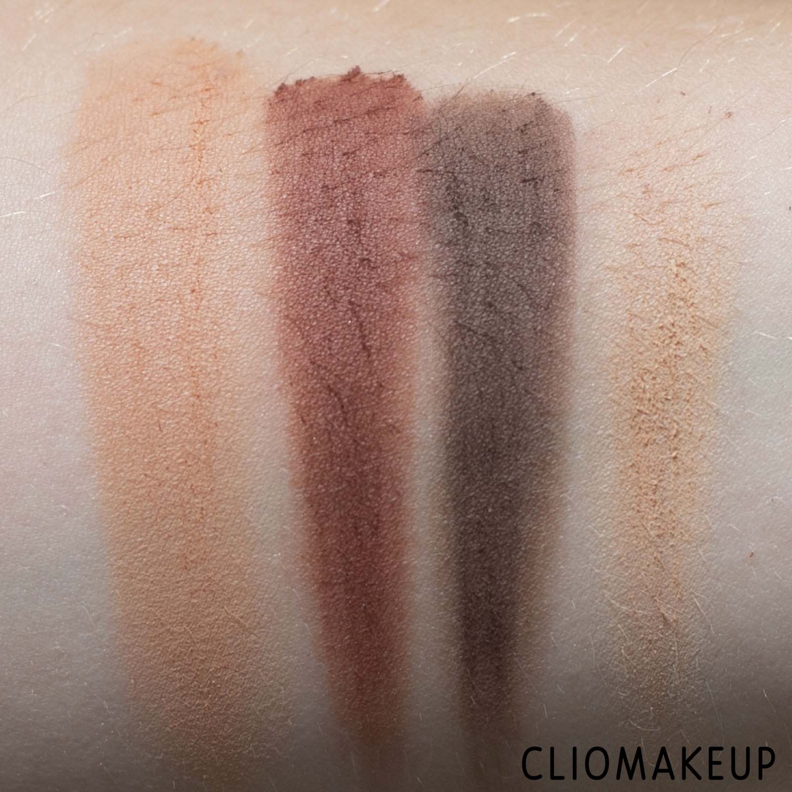 cliomakeup-recensione-palette-makeup-revolution-ultra-eye-contour-light-and-shade-10