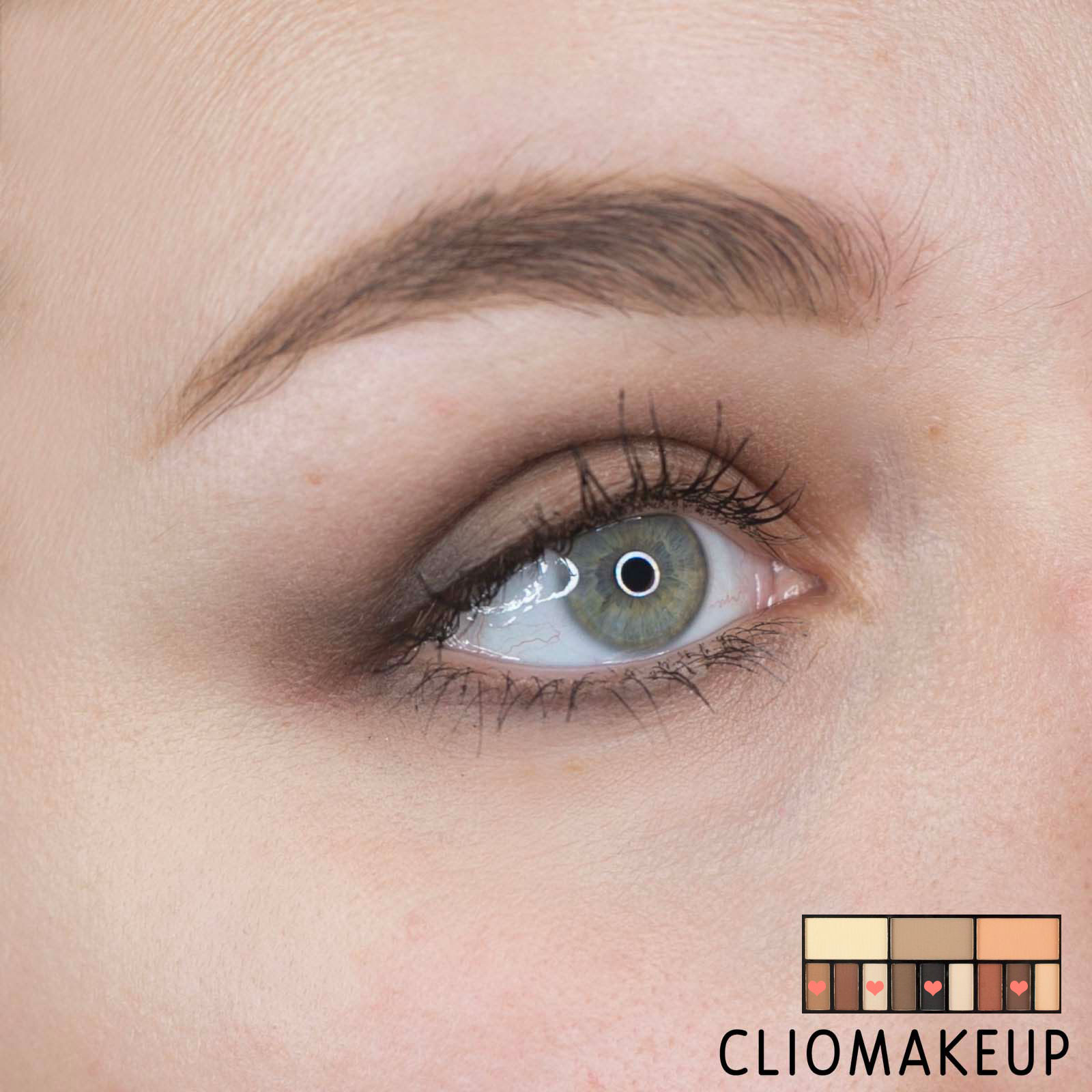 cliomakeup-recensione-palette-makeup-revolution-ultra-eye-contour-light-and-shade-13