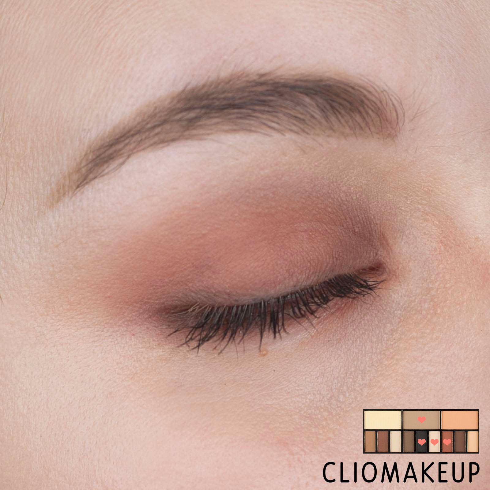 cliomakeup-recensione-palette-makeup-revolution-ultra-eye-contour-light-and-shade-17