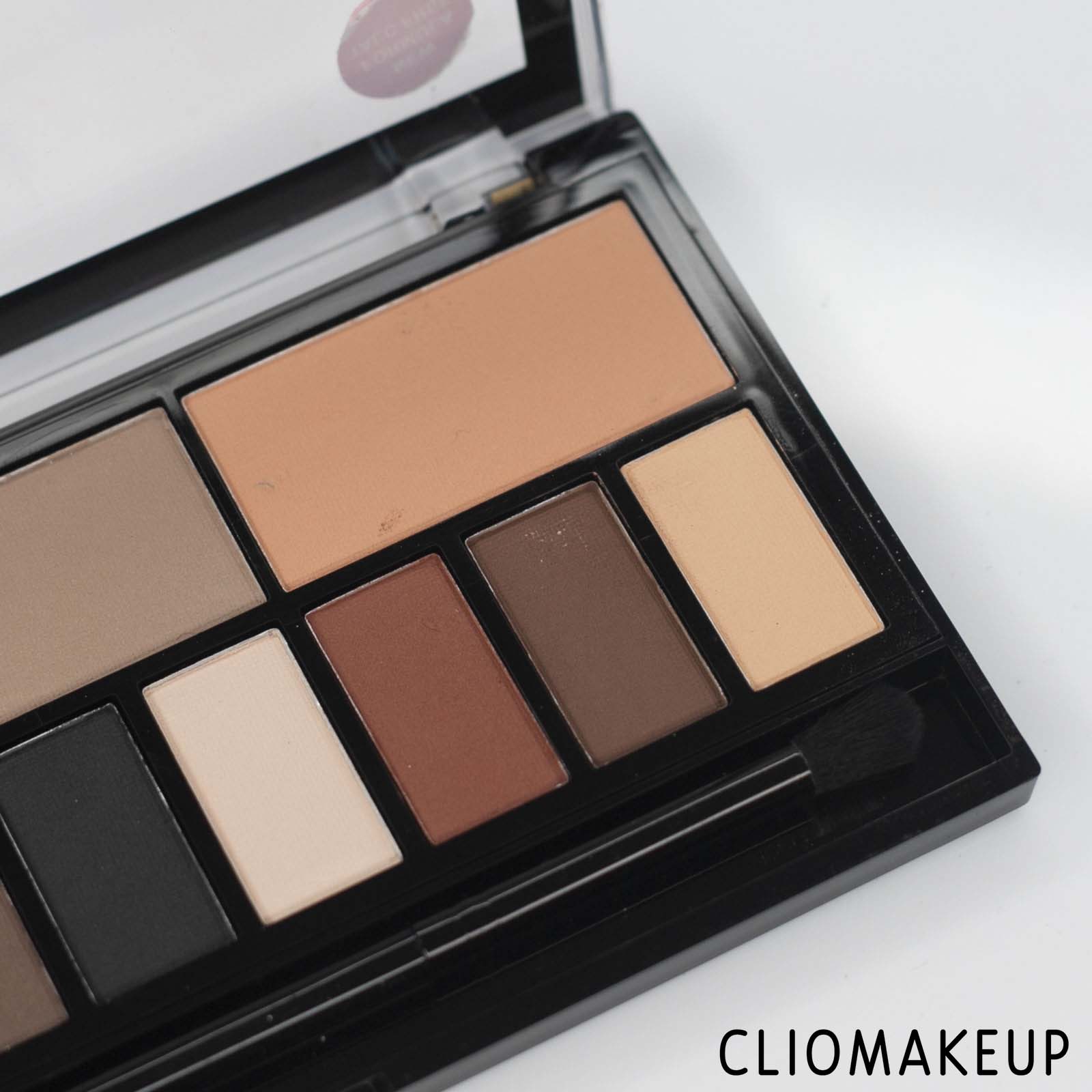 cliomakeup-recensione-palette-makeup-revolution-ultra-eye-contour-light-and-shade-5