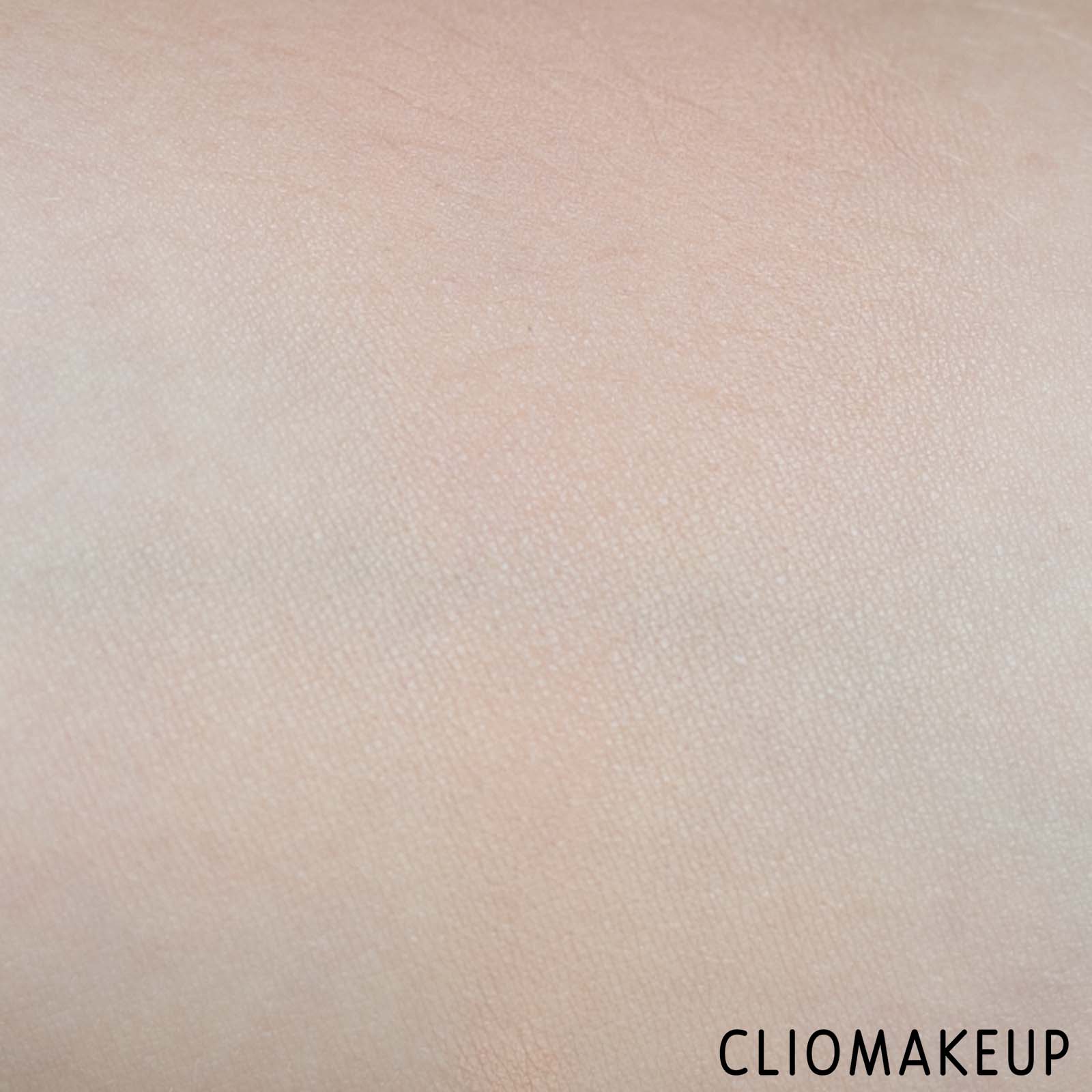 cliomakeup-recensione-correttore-charlotte-tilbury-magic-vanish-8