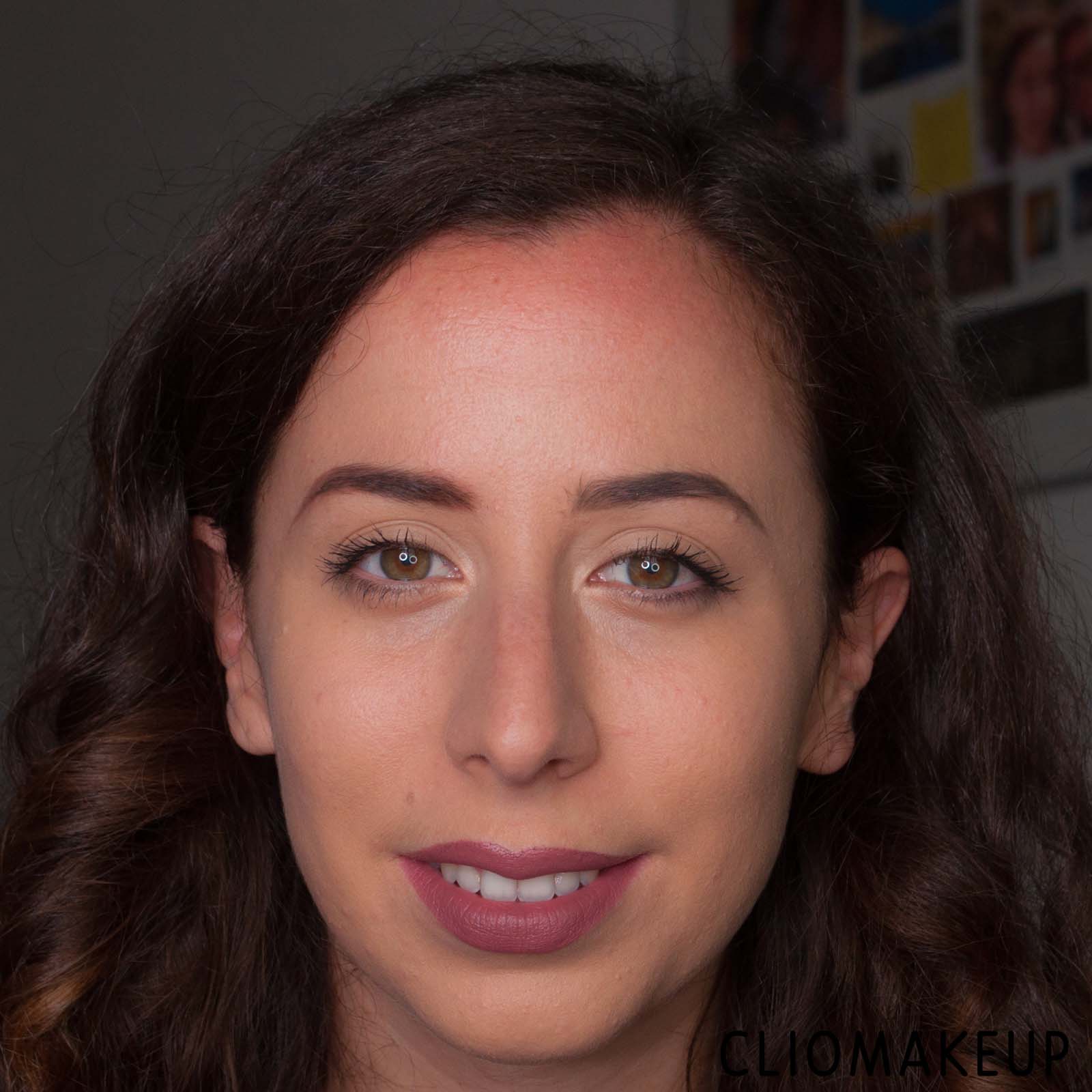 cliomakeup-recensione-fondotinta-kiko-insta-moisture-foundation-13