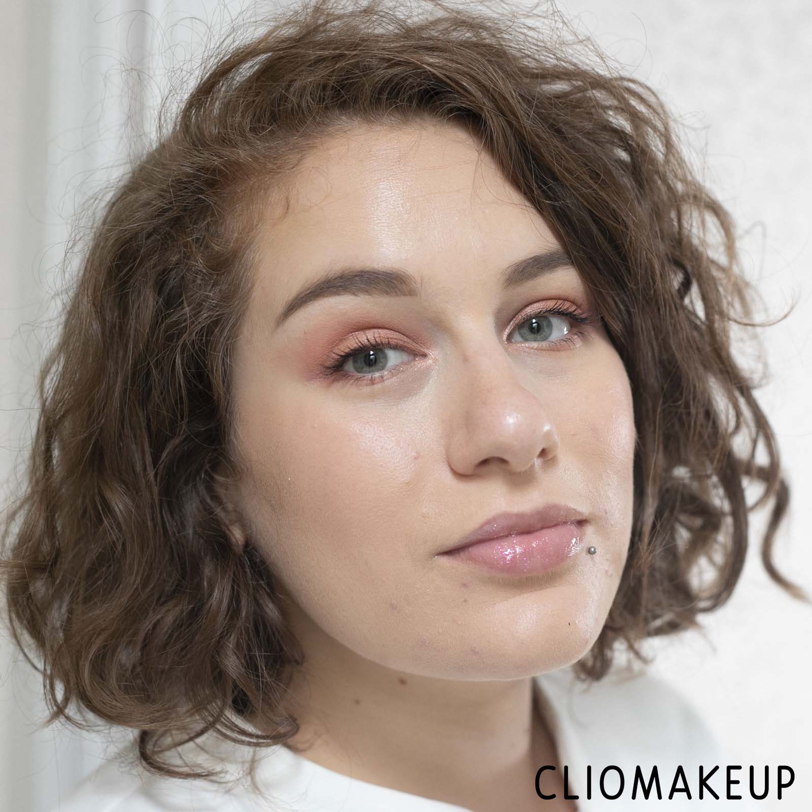 cliomakeup-recensione-gloss-haus-laboratories-le-riot-lip-gloss-12