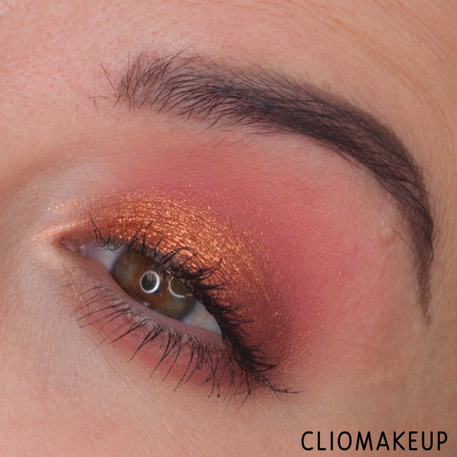 cliomakeup-recensione-palette-huda-beauty-medium-nude-obsessions-13