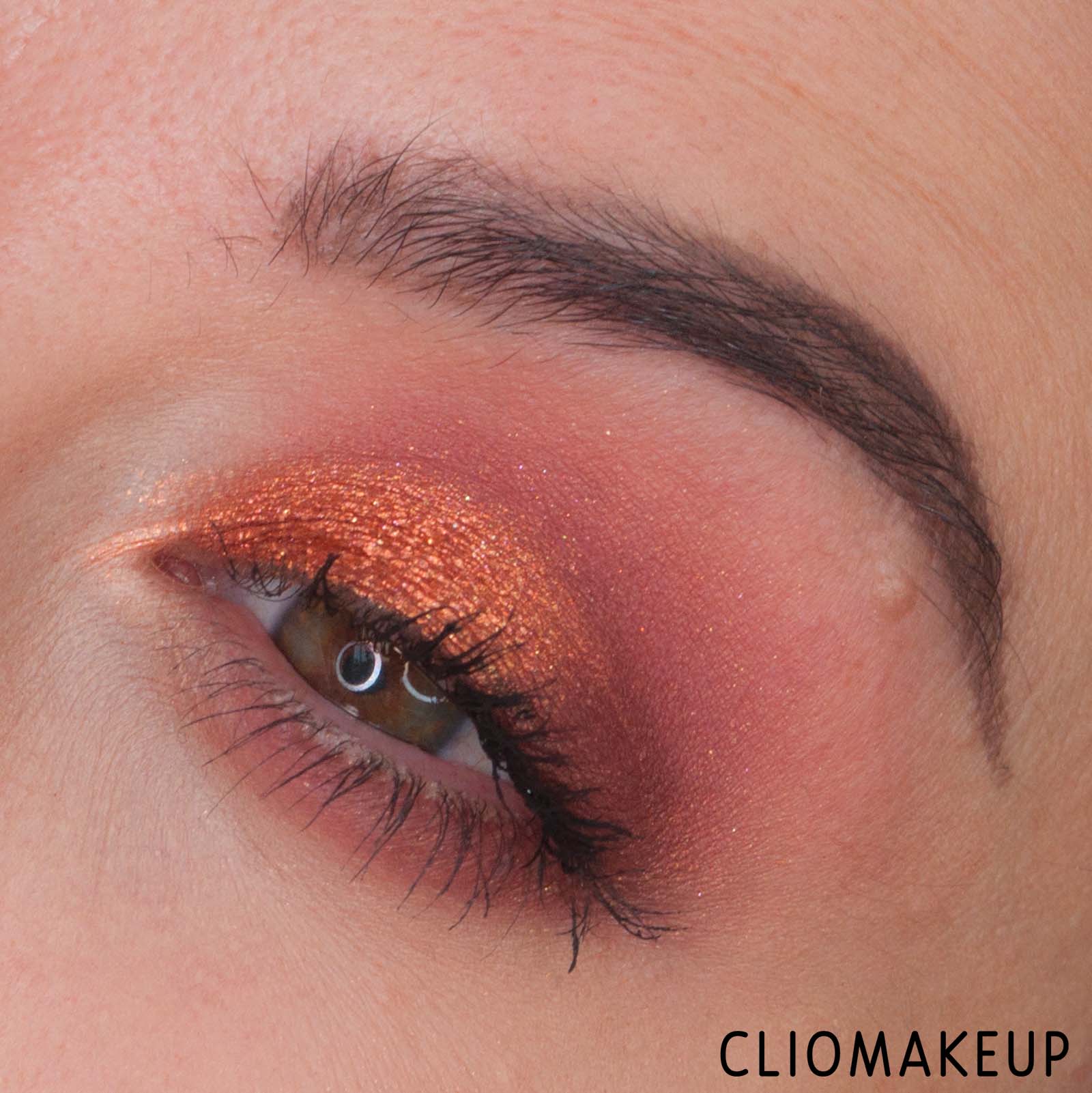 cliomakeup-recensione-palette-huda-beauty-medium-nude-obsessions-15