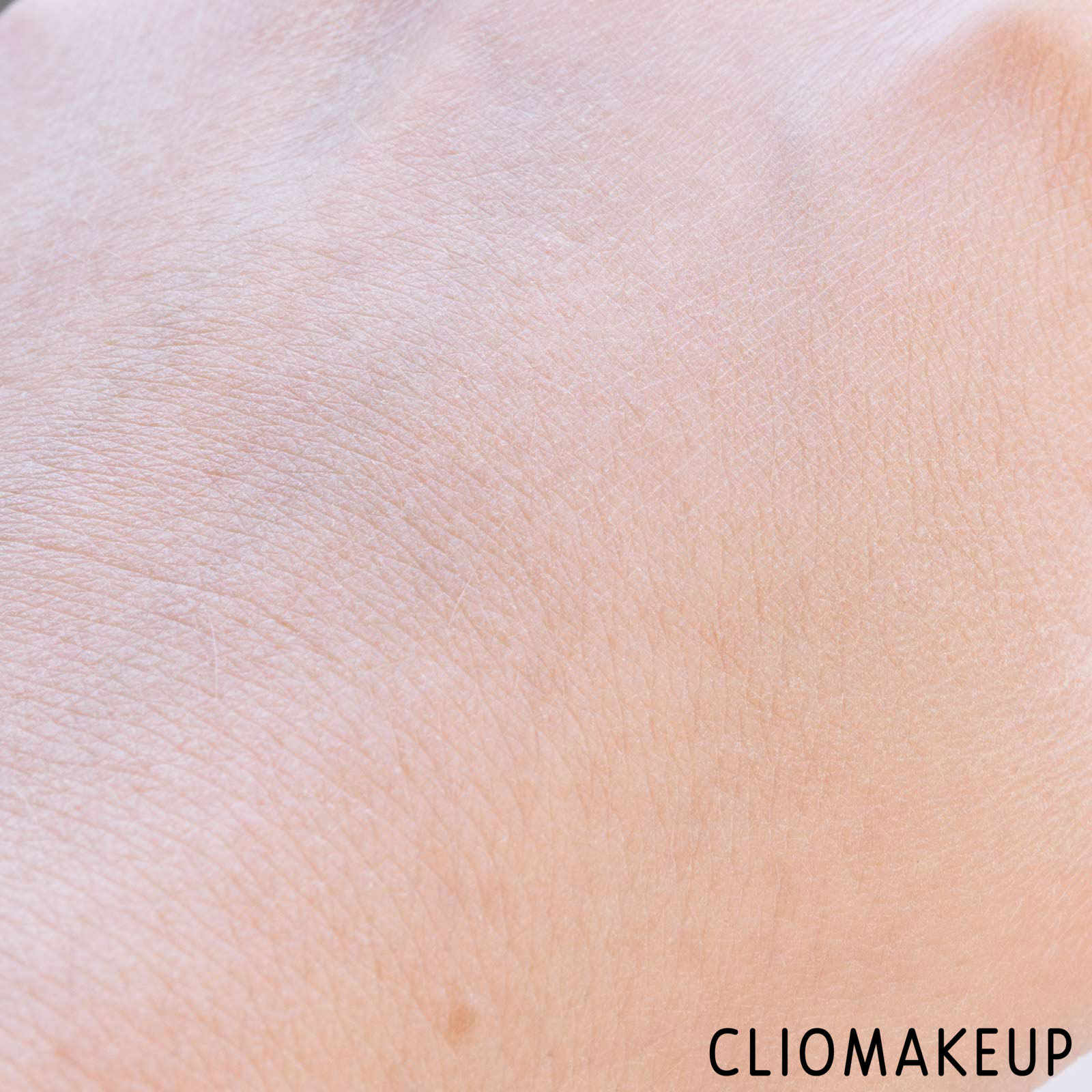 cliomakeup-recensione-cipria-laura-mercier-make-it-matte-setting-powder-puff-set-8