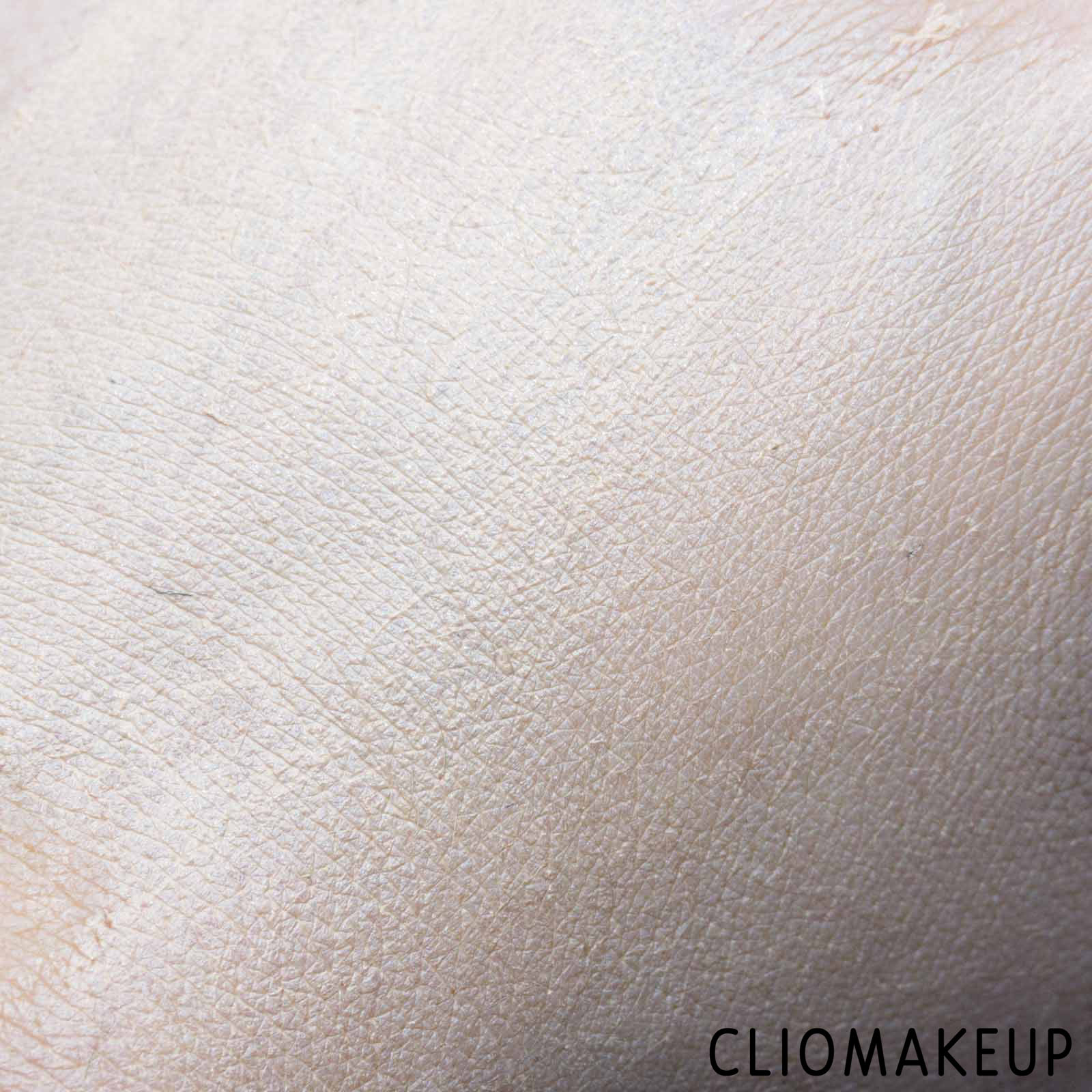 cliomakeup-recensione-fondotinta-rimmel-lasting-matte-full-coverage-mattifying-foundation-8