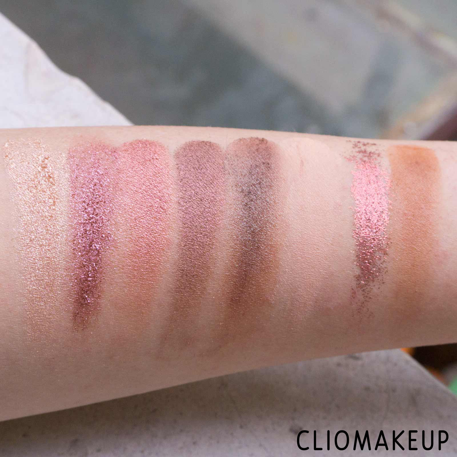 cliomakeup-recensione-palette-hottitude-desert-vibes-6