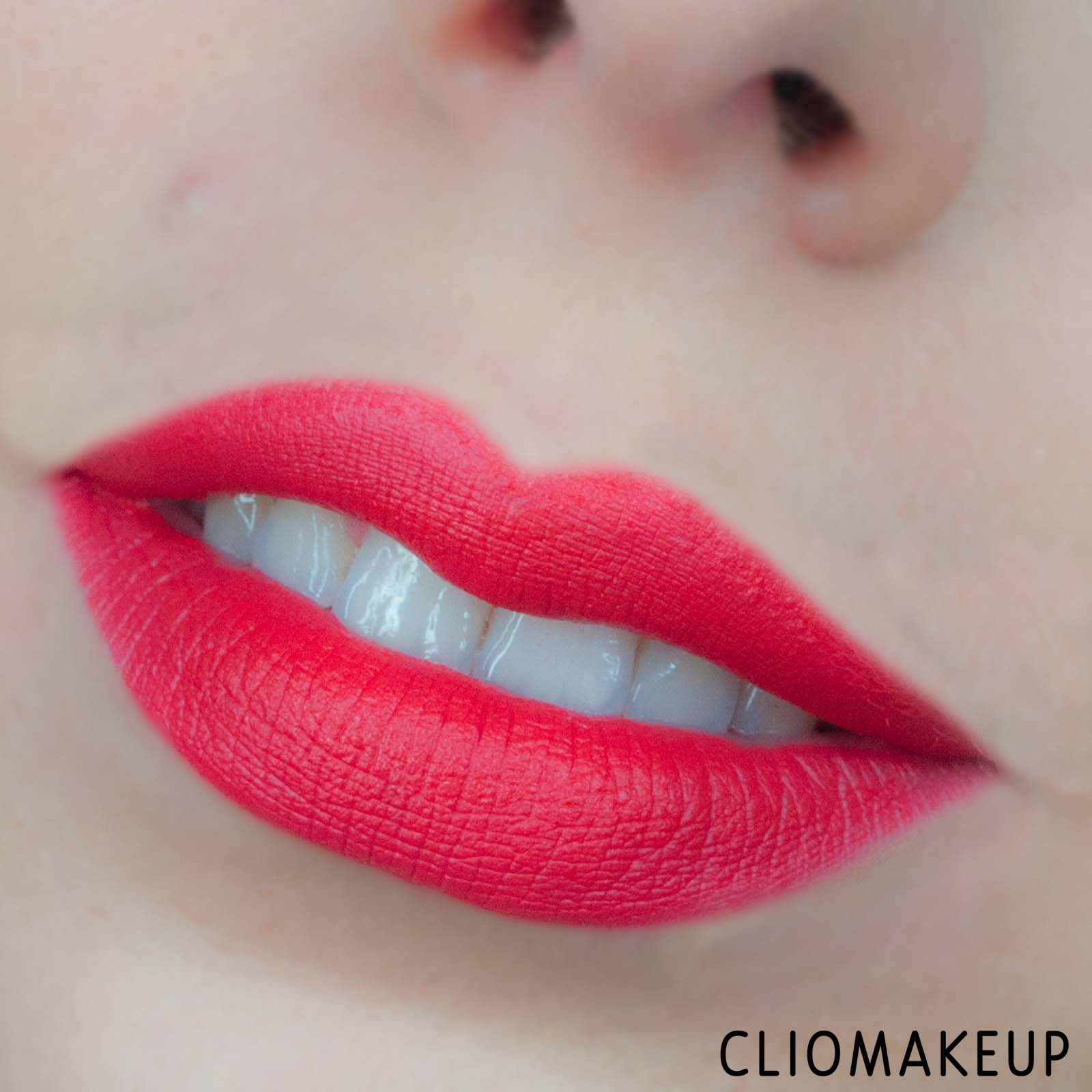 cliomakeup-recensione-rossetti-clinique-pop-matte-matte-lip-colour-primer-reds-13