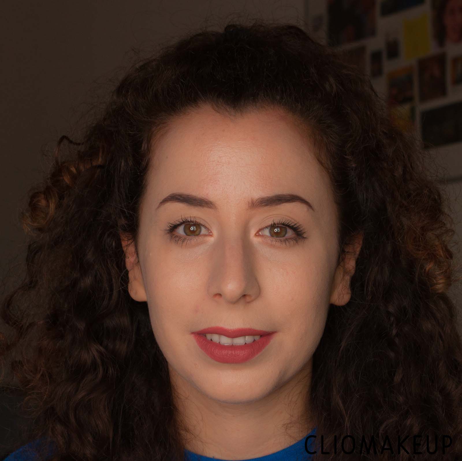 cliomakeup-recensione-correttore-benefit-boiing-cakeless-concealer-13