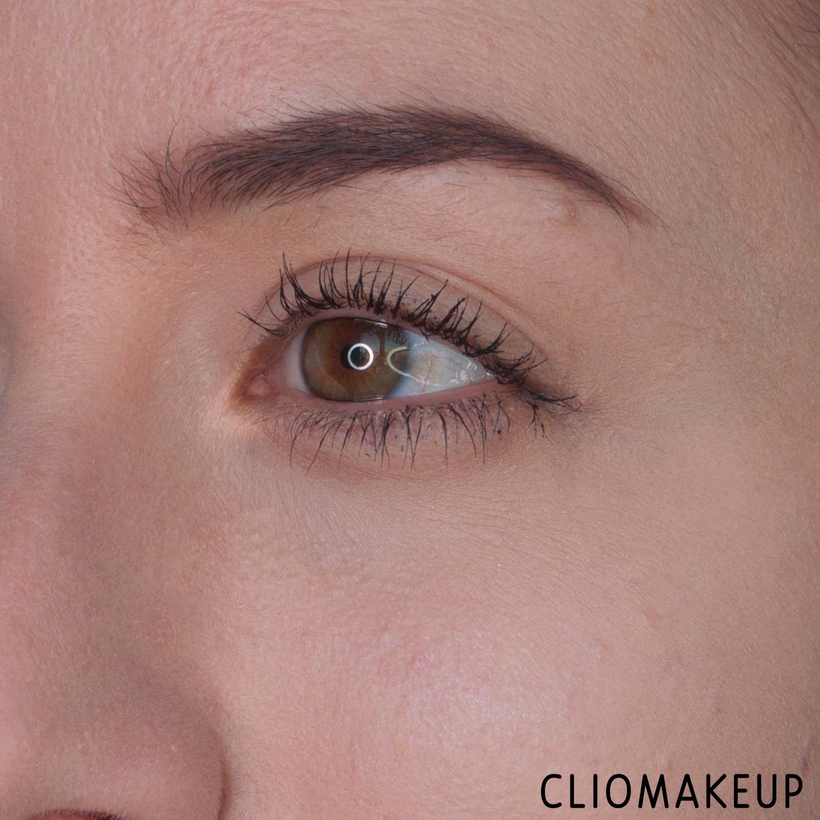 cliomakeup-recensione-correttore-benefit-boiing-cakeless-concealer-15