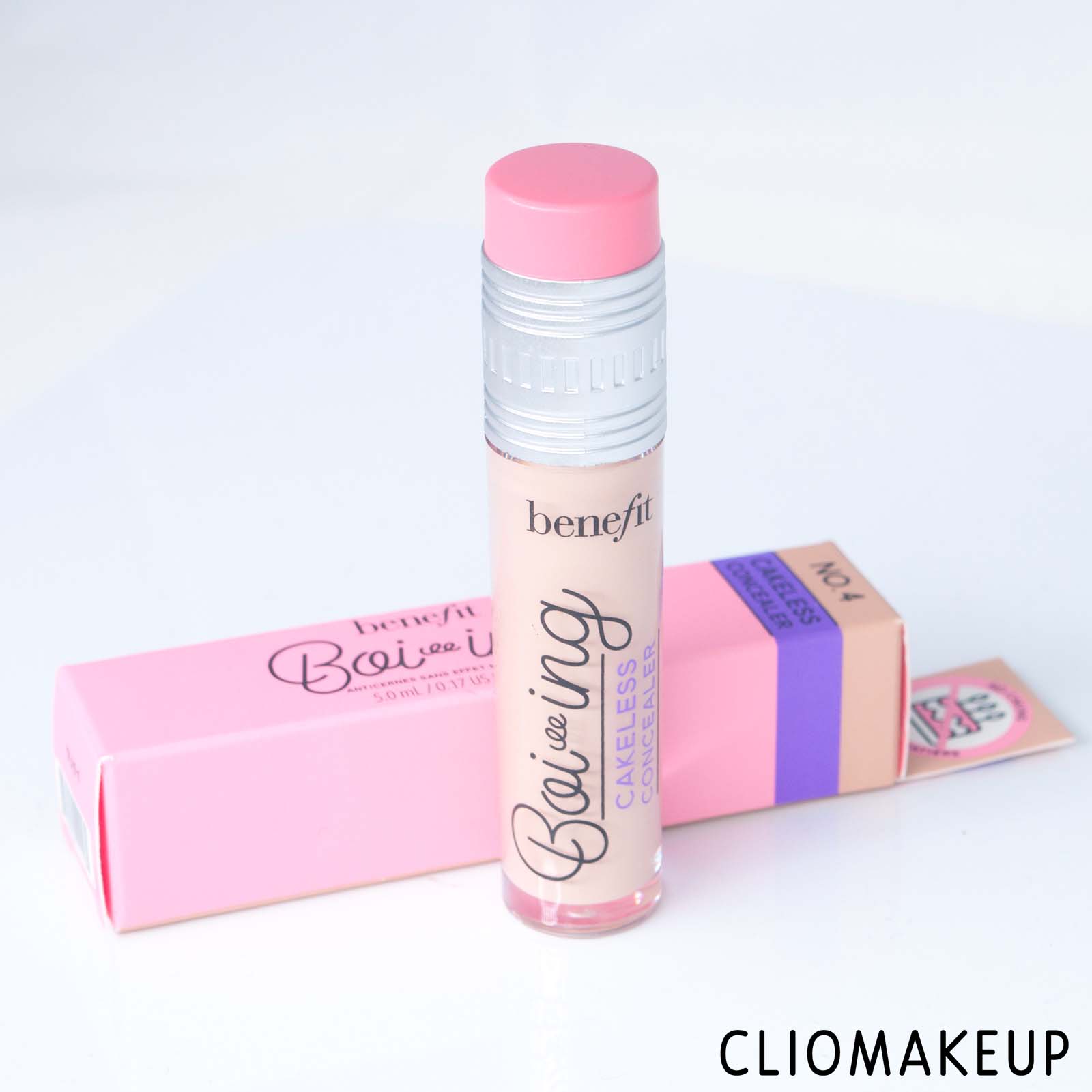 cliomakeup-recensione-correttore-benefit-boiing-cakeless-concealer-4