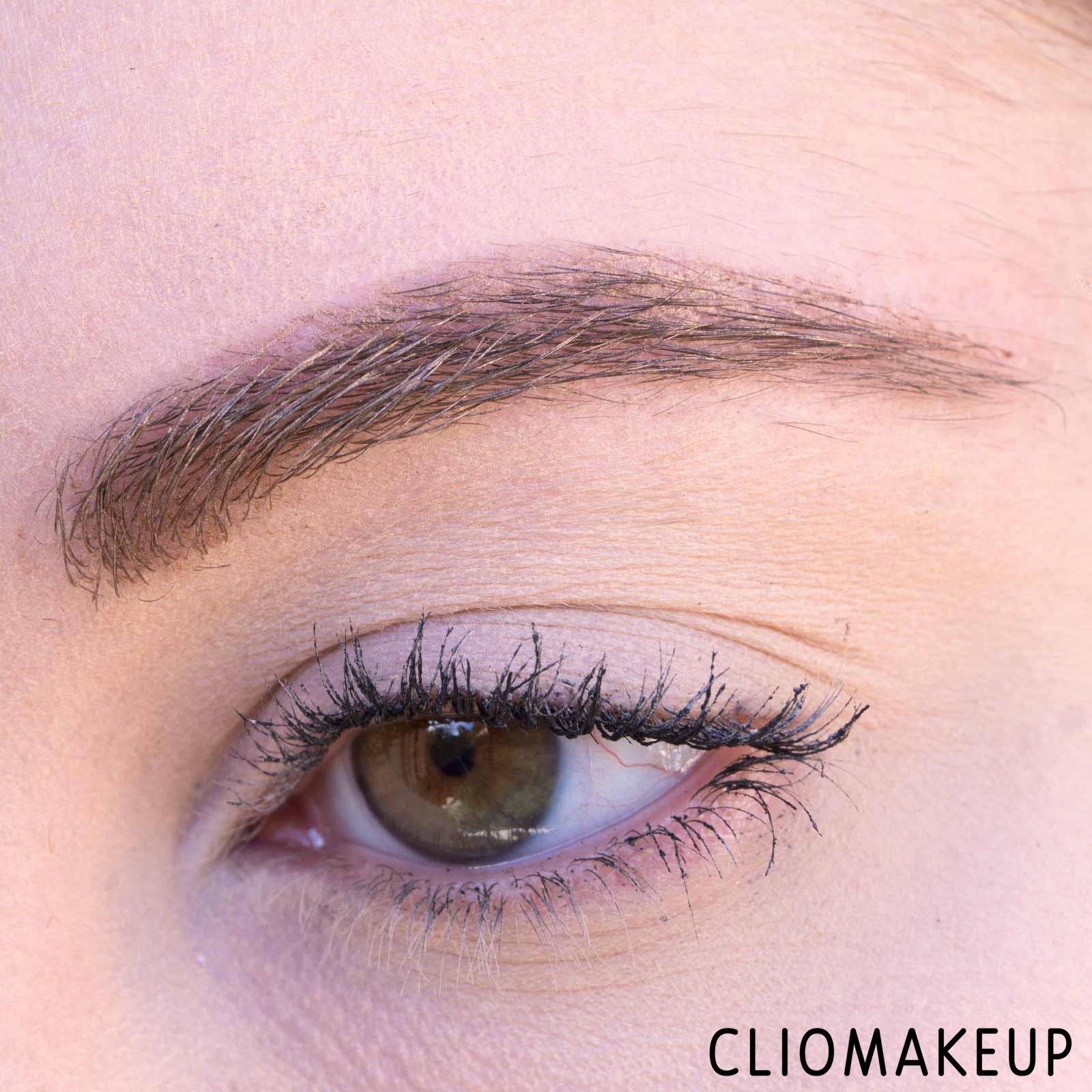 cliomakeup-recensione-gel-sopracciglia-benefit-3D-browtones-12