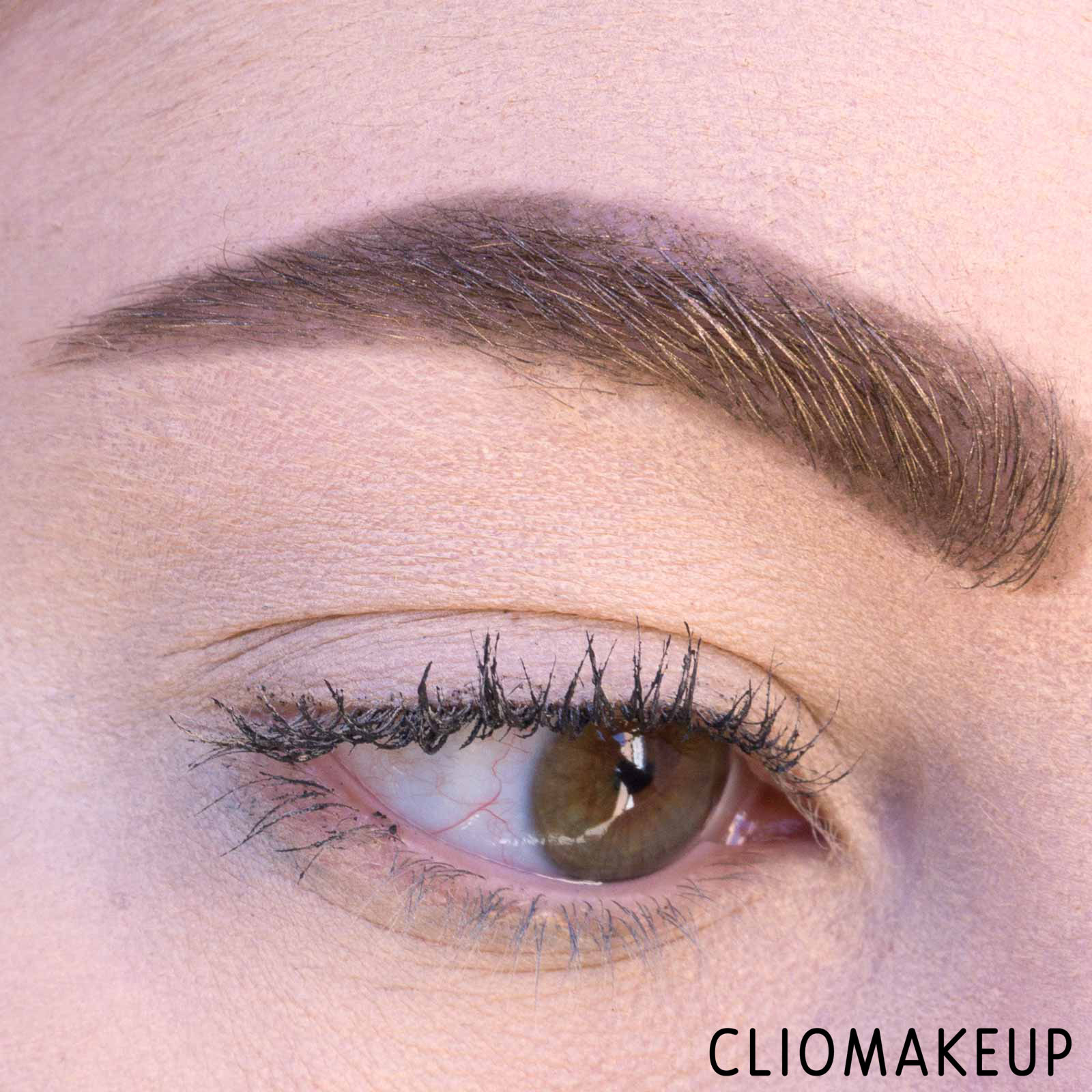 cliomakeup-recensione-gel-sopracciglia-benefit-3D-browtones-14