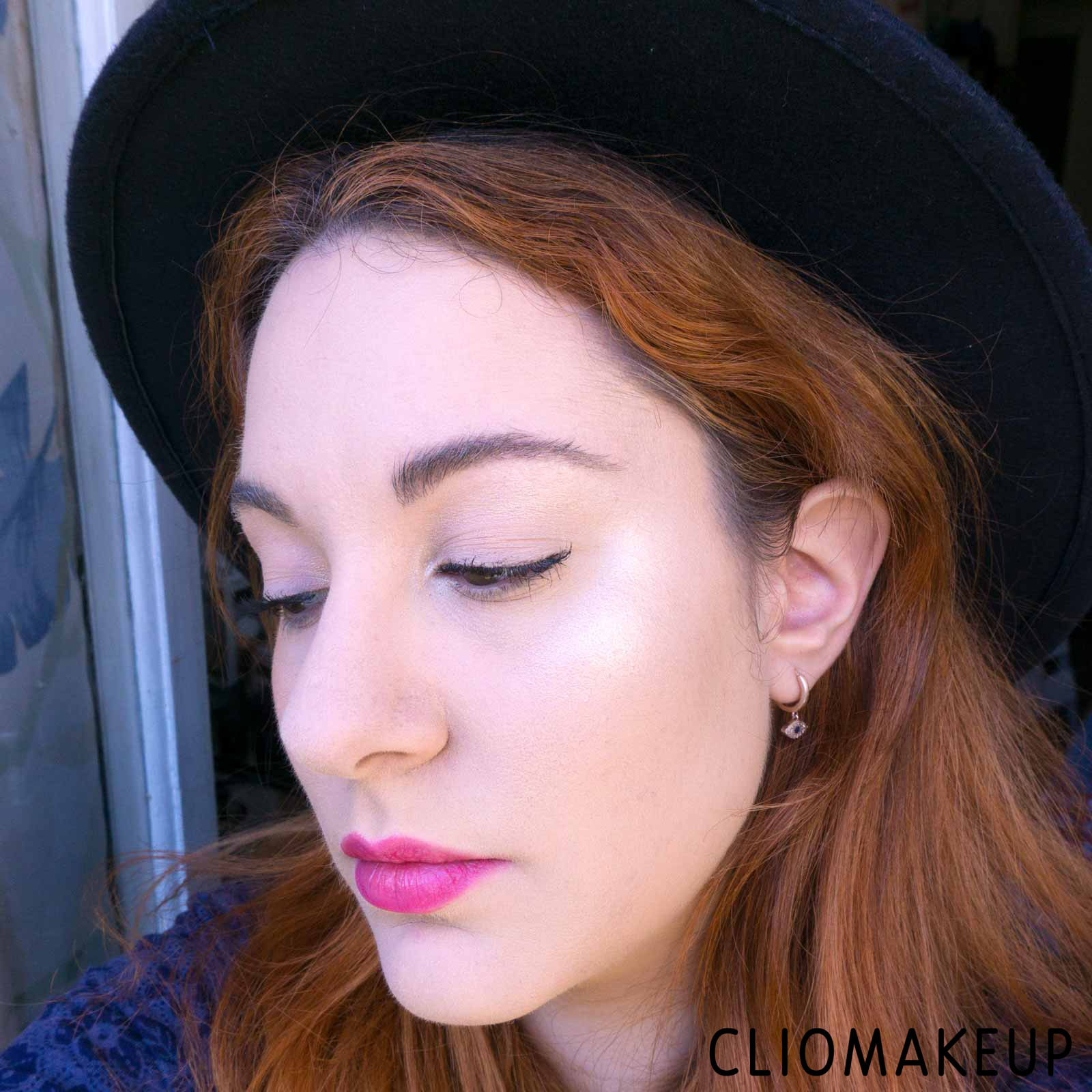 cliomakeup-recensione-pupa-glow-obsession-compact-face-cream-highlighter-12