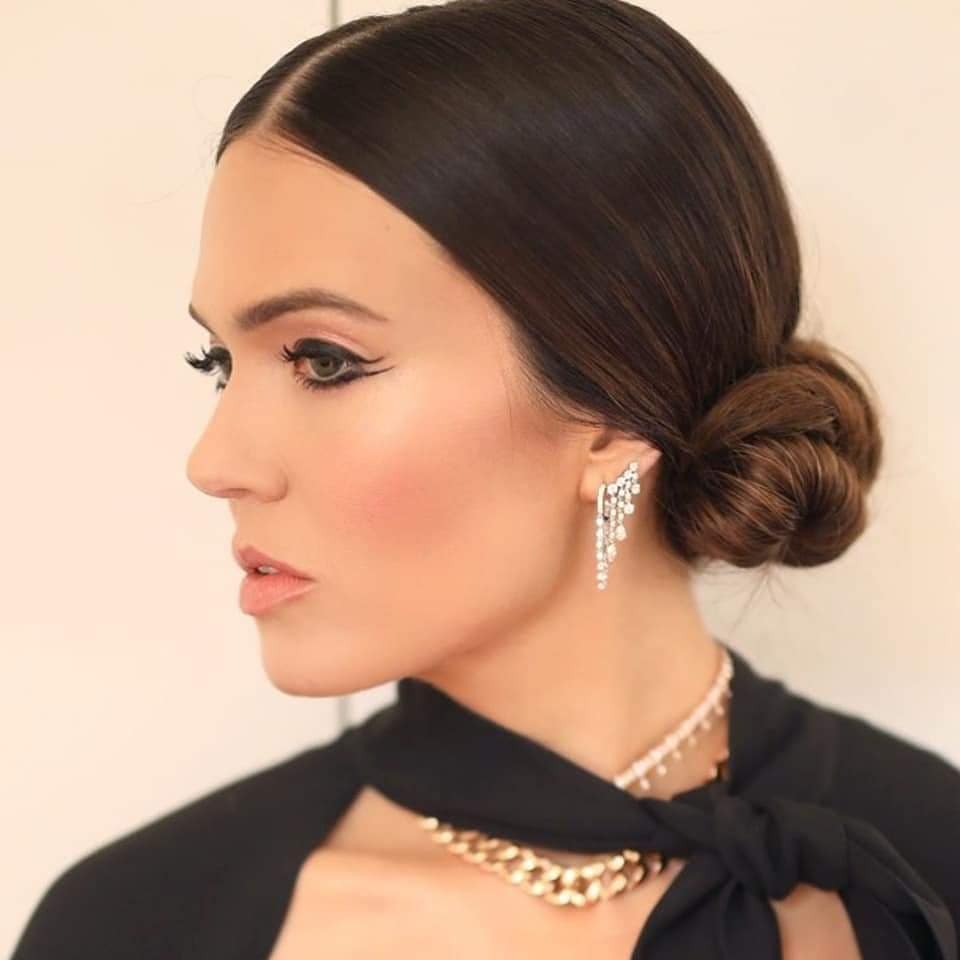 cliomakeup-critics-choice-awards-2020-look-16-mandy-moore-trucco