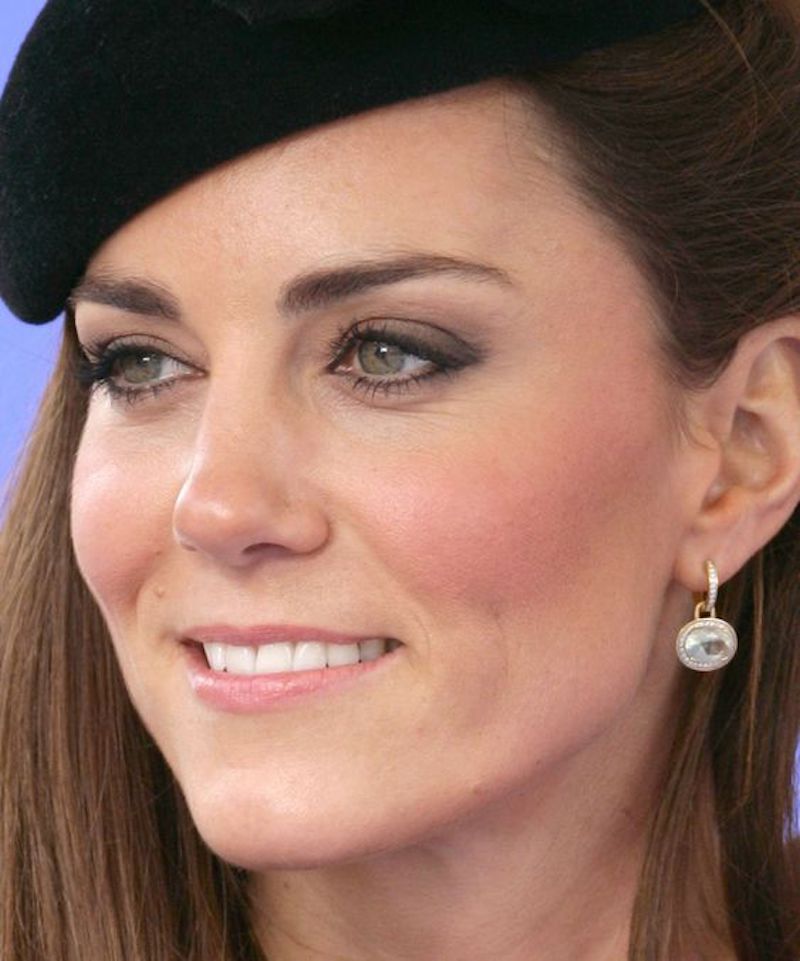 cliomakeup-matita-nera-armocromia-10-kate-middleton