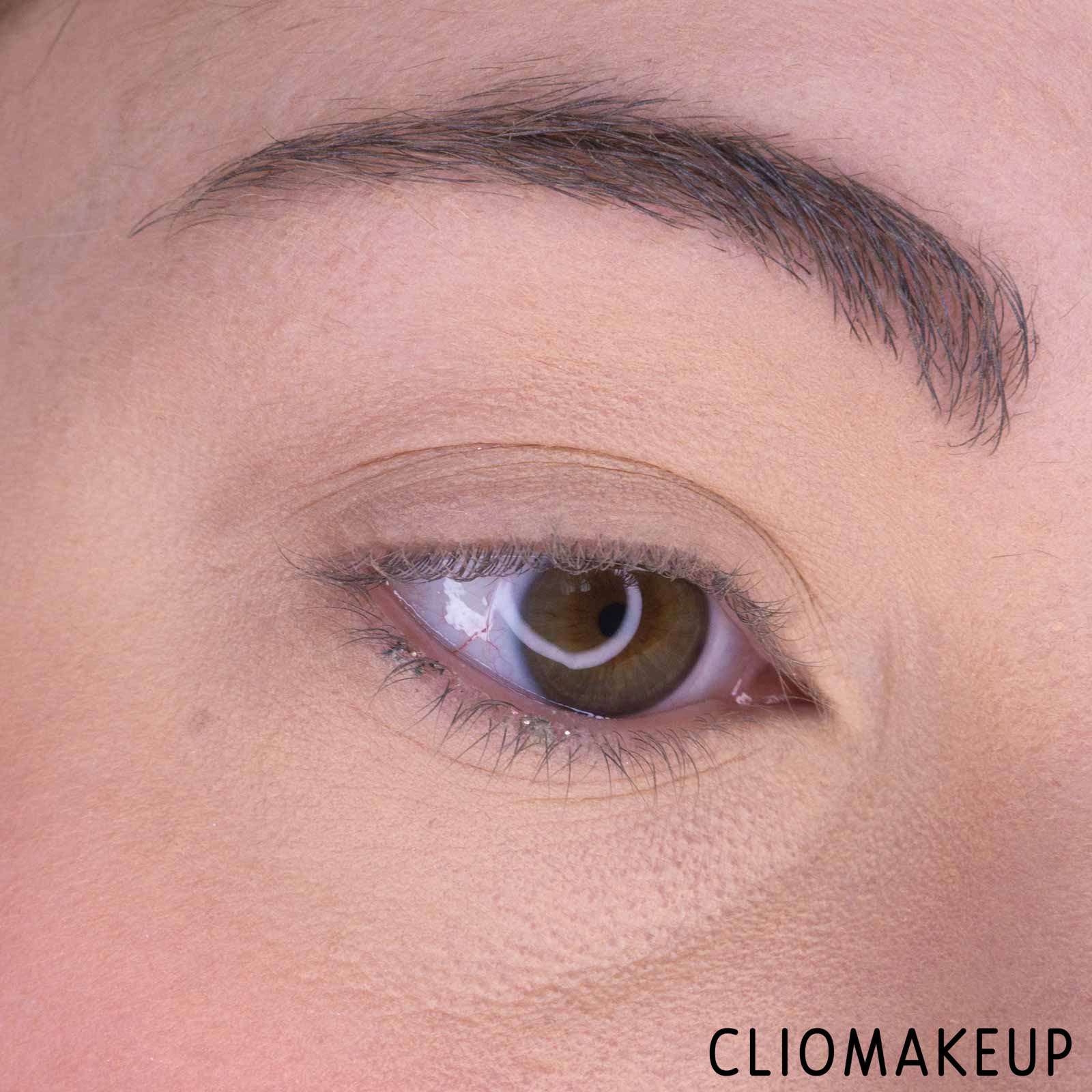 cliomakeup-recensione-correttore-bobbi-brown-creamy-concealer-kit-15