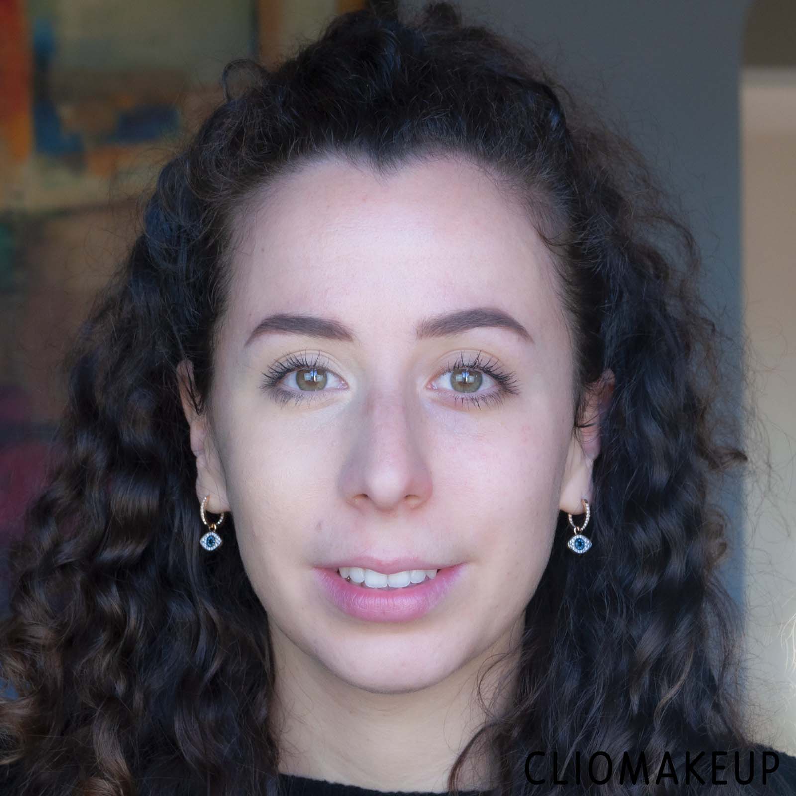 cliomakeup-recensione-correttore-makeup-revolution-conceal-e-hydrate-radiance-concealer-11