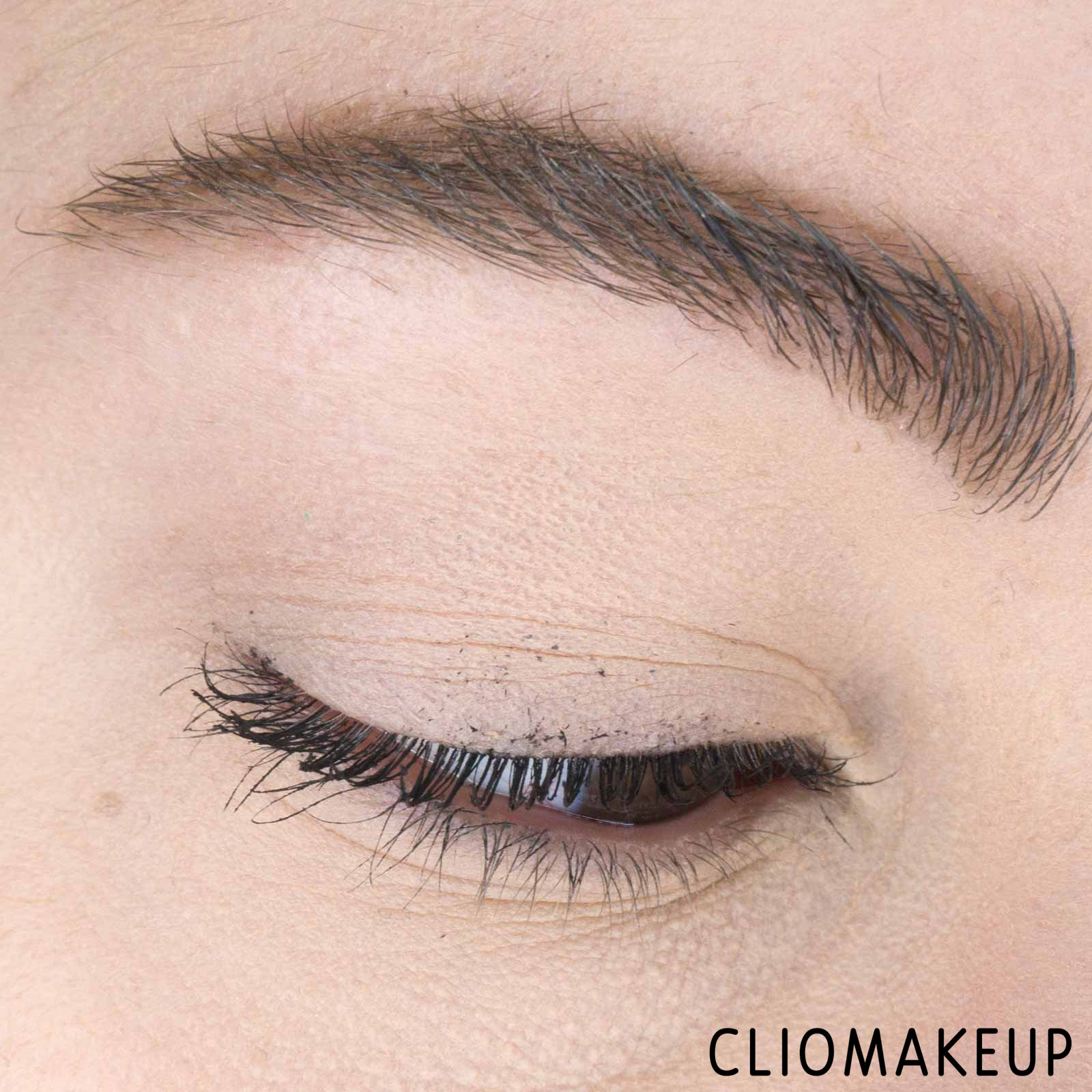 cliomakeup-recensione-mascara-bobbi-brown-smokey-eye-mascara-12