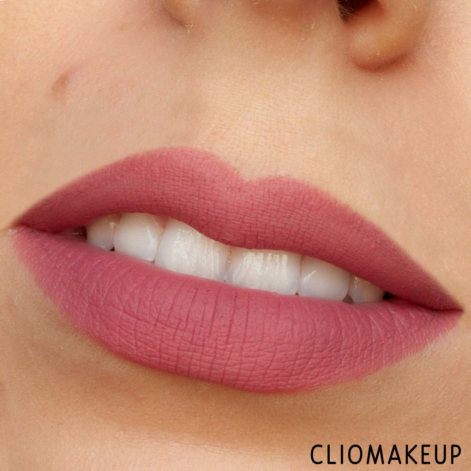 cliomakeup-recensione-rossetti-deborah-24ore-velvet-mat-lipstick-11