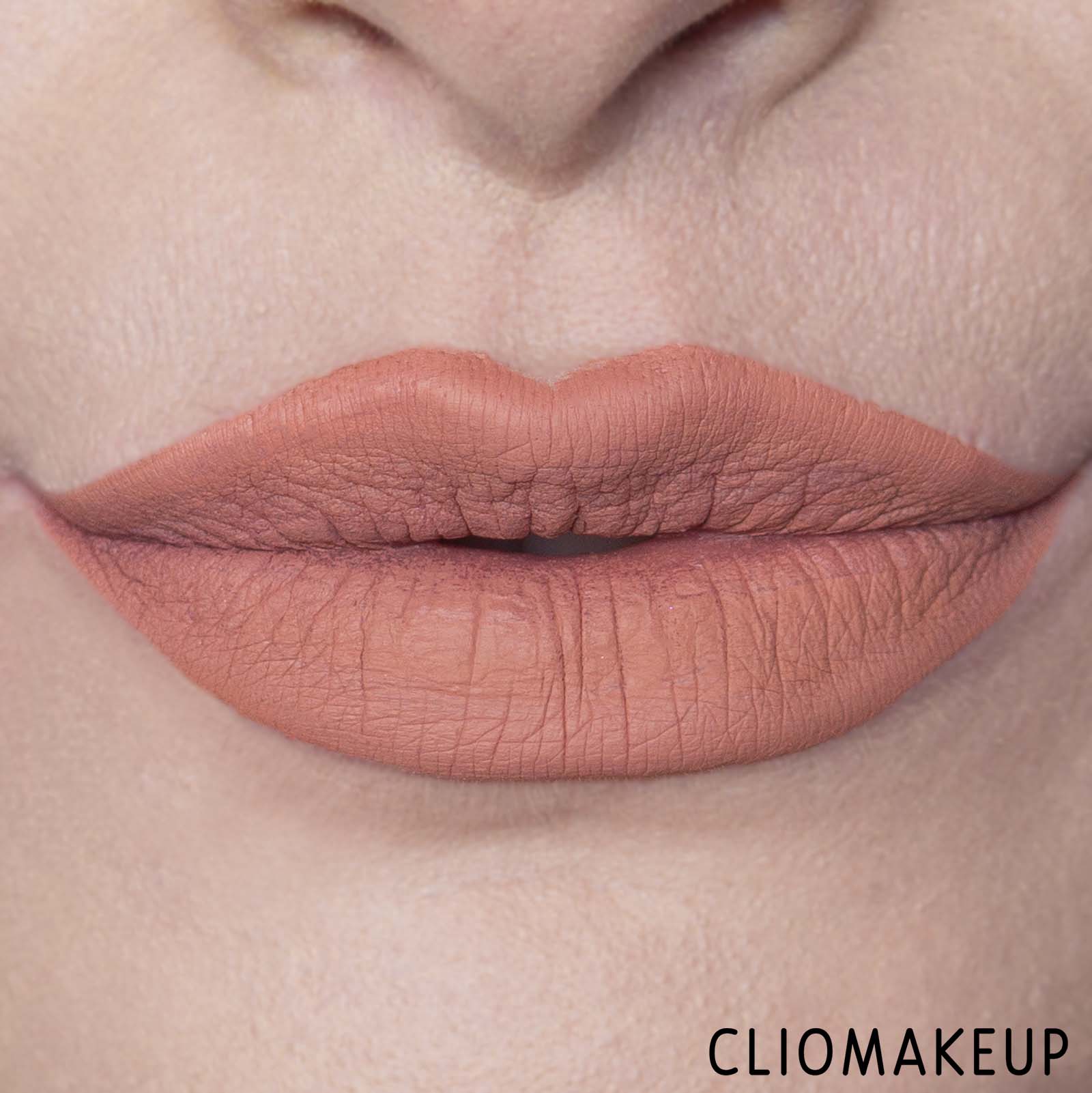 cliomakeup-recensione-set-rossetti-essence-matte-liquid-lipstick-set-14