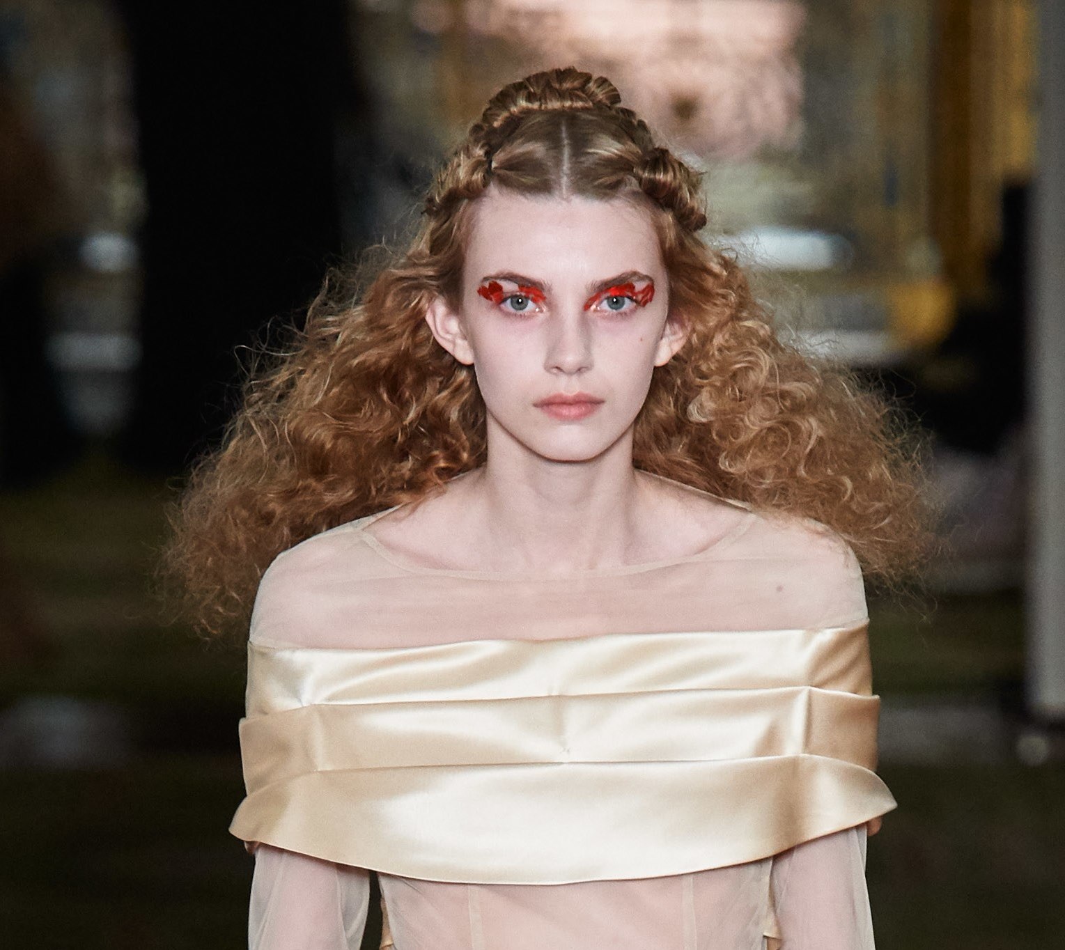 cliomakeup-Tendenze-London-Fashion-Week-autunno-inverno- 2020-2021-20-simone-rocha