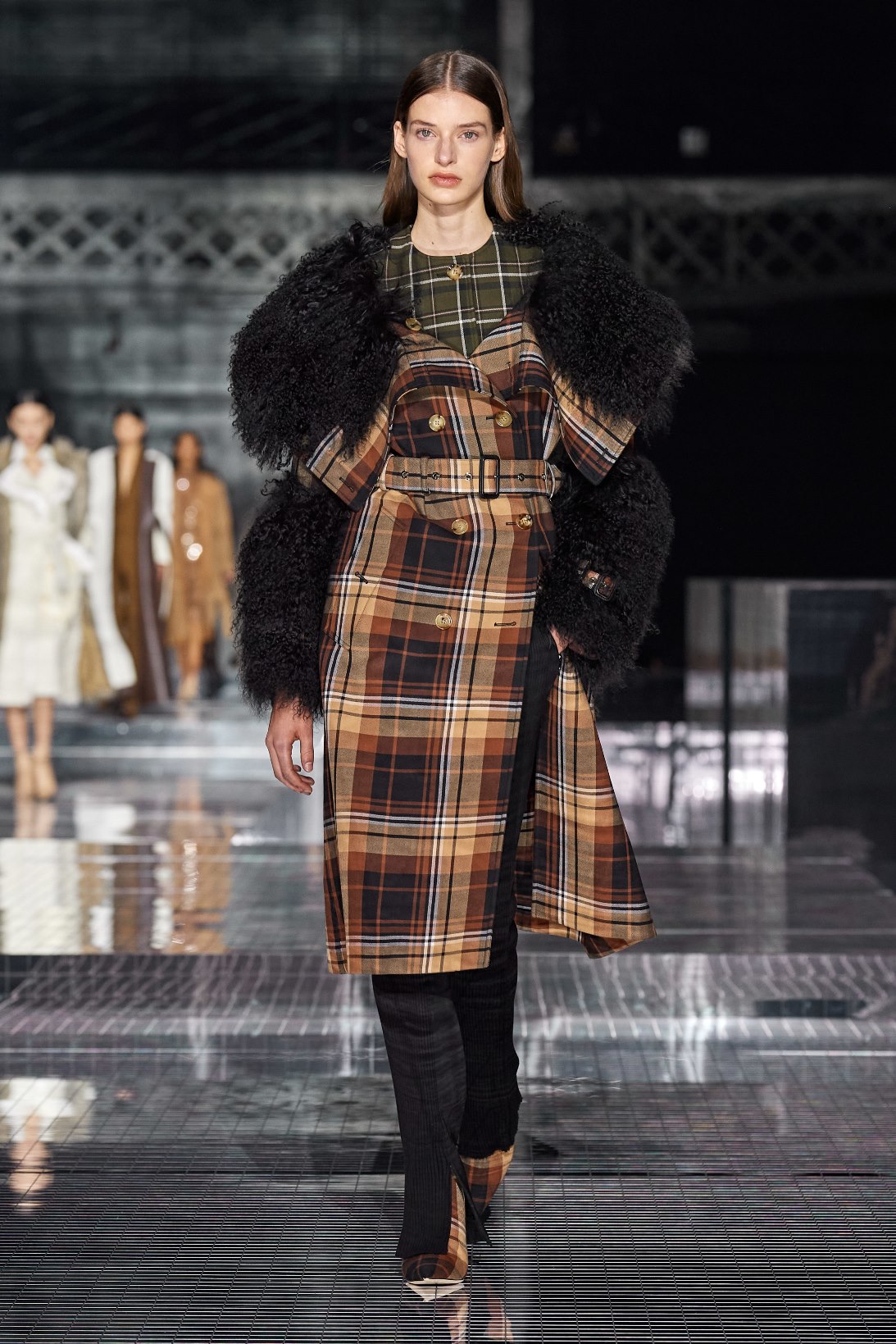 cliomakeup-Tendenze-London-Fashion-Week-autunno-inverno-2020-2021-22-burberry