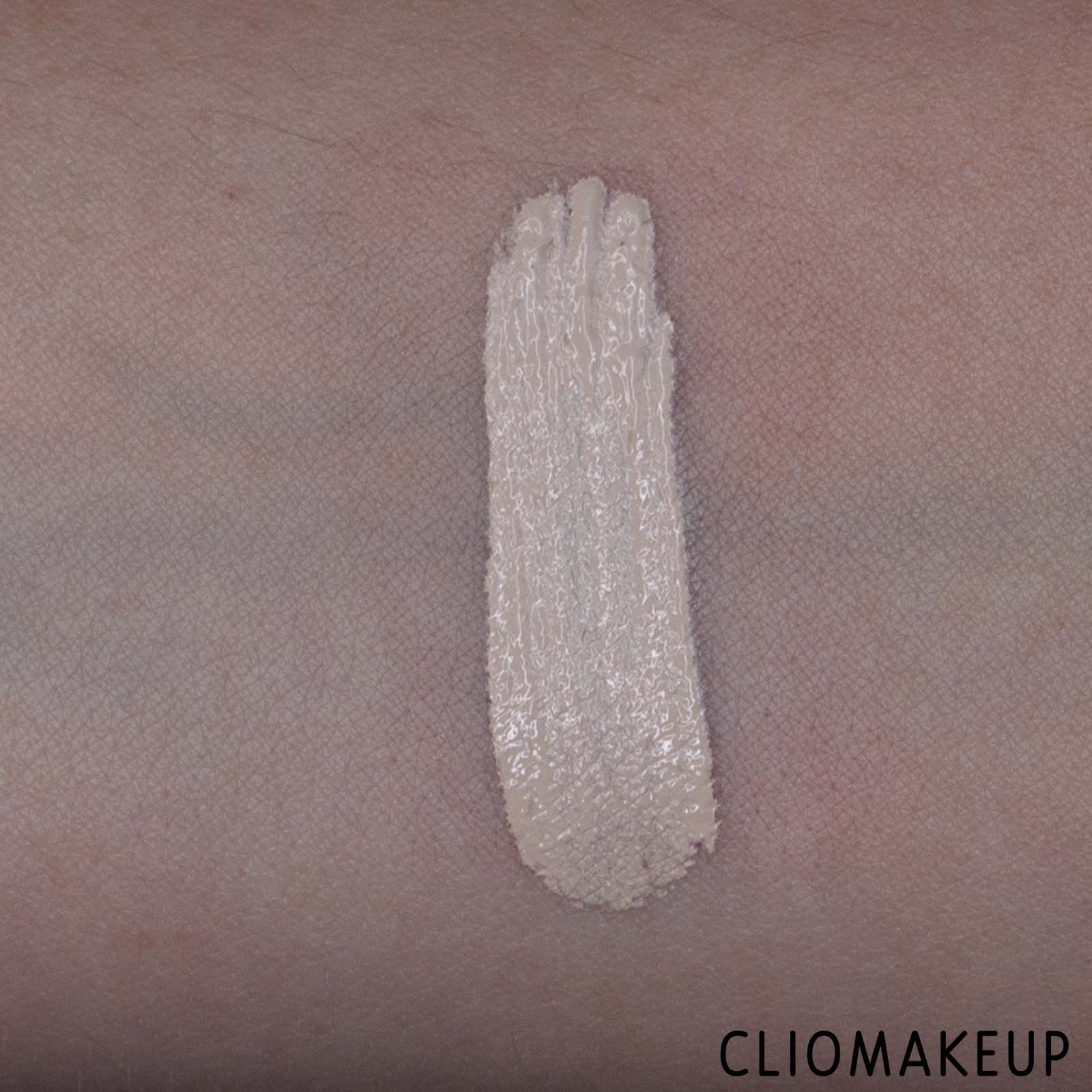 cliomakeup-recensione-correttore-nyx-born-to-glow!-radiant-concealer-7