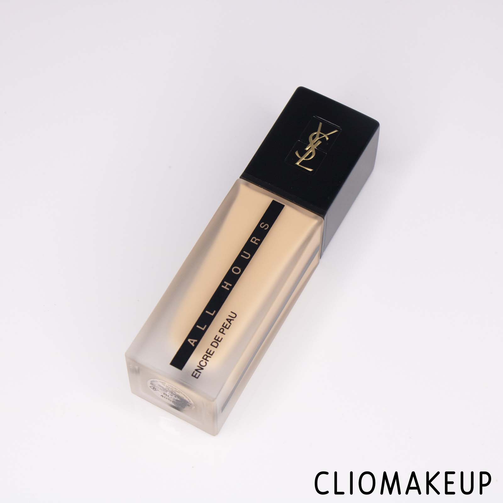 cliomakeup-recensione-fondotinta-YSL-all-hours-foundation-4