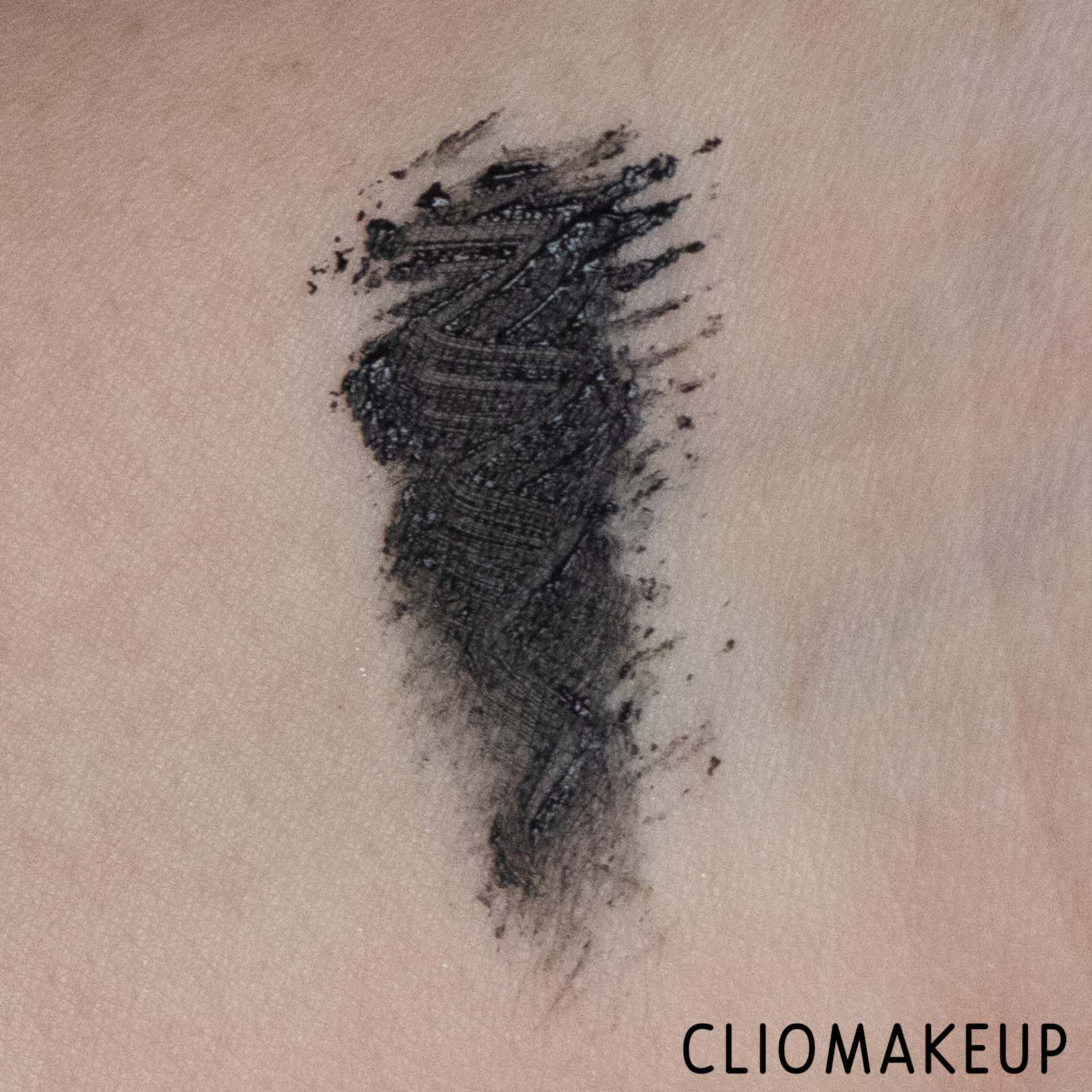 cliomakeup-recensione-mascara-essence-all-eyes-on-me-multi-effect-mascara-6