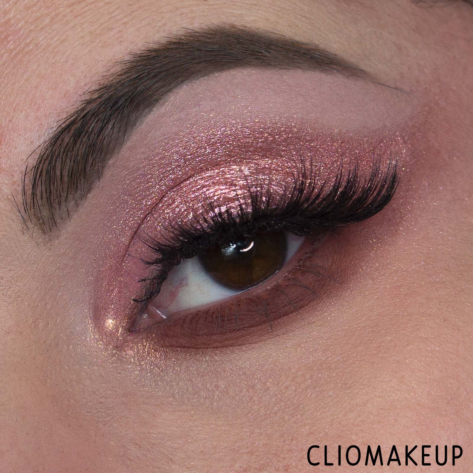 cliomakeup-recensione-palette-huda-beauty-nude-obsessions-light-eyeshadow-palette-16