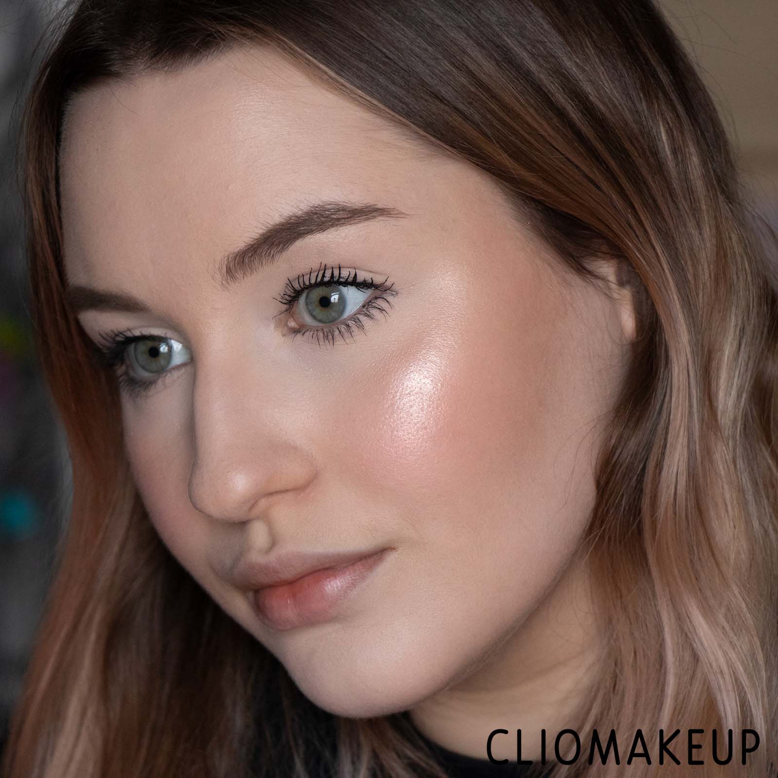 cliomakeup-recensione-palette-illuminanti-essence-glow-my-mind!-01-here-we-glow-again-12