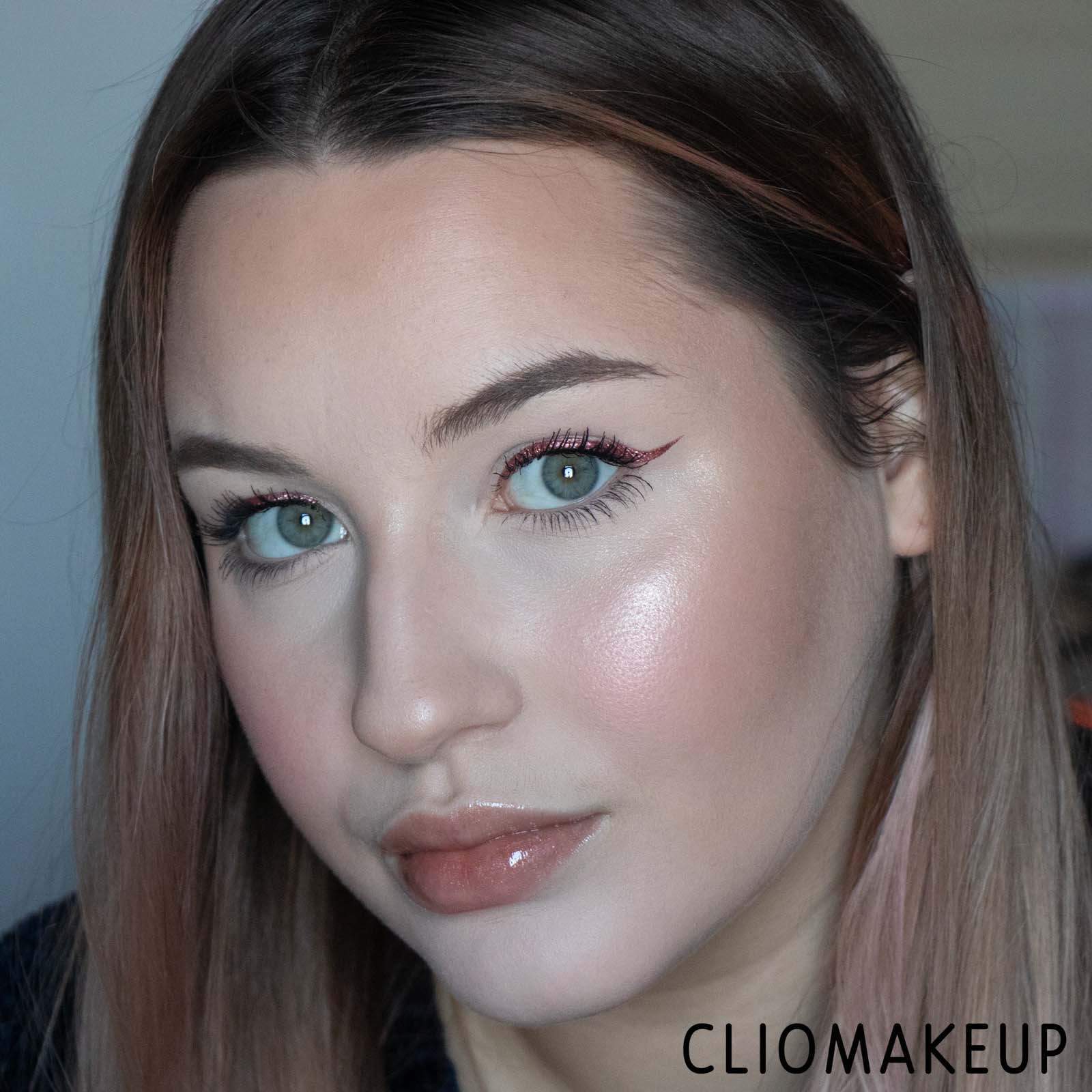 cliomakeup-recensione-palette-illuminanti-essence-glow-my-mind!-01-here-we-glow-again-14