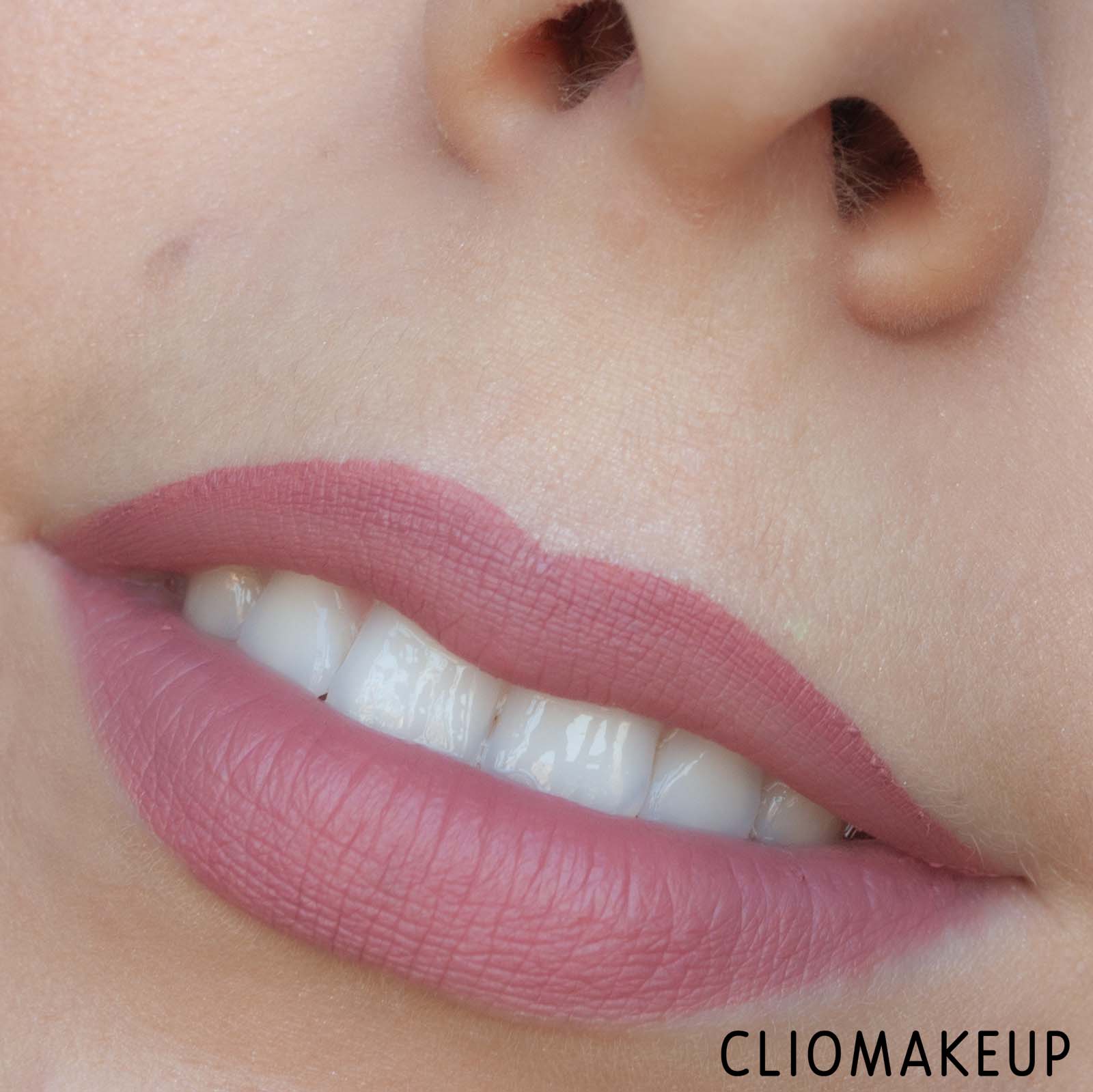 cliomakeup-recensione-rossetti-deborah-absolute-lasting-liquid-lipstick-pinks-10