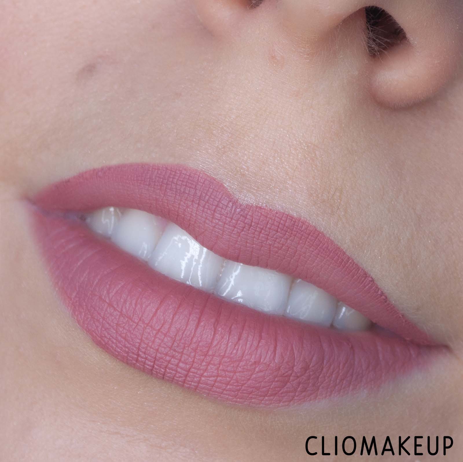 cliomakeup-recensione-rossetti-deborah-absolute-lasting-liquid-lipstick-pinks-11