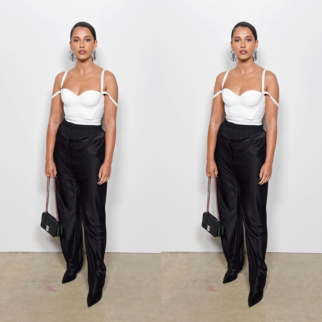 Cliomakeup-pantaloni-neri-inverno-2020-18-naomiscott