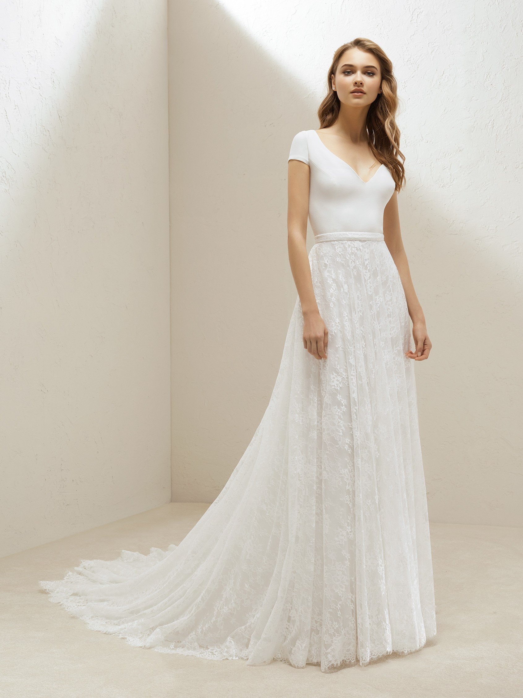 cliomakeup-abiti-sposa-pronovias-2020-4-spezzato