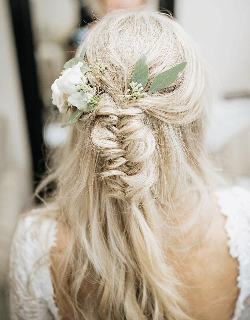 cliomakeup-acconciatrue-sposa-2020-14-semiraccolto