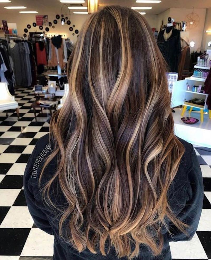 cliomakeup-come-schiarire-capelli-scuri-5-chunky-meches