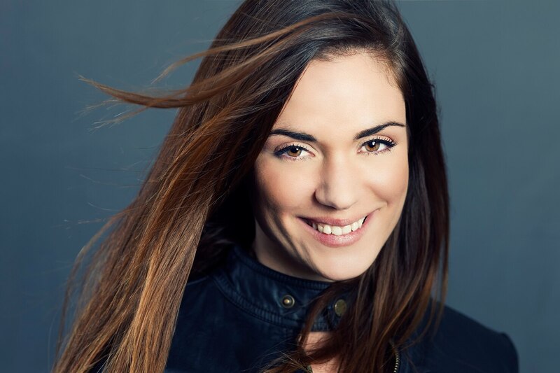 cliomakeup-come-schiarire-capelli-scuri-colpi-di-sole