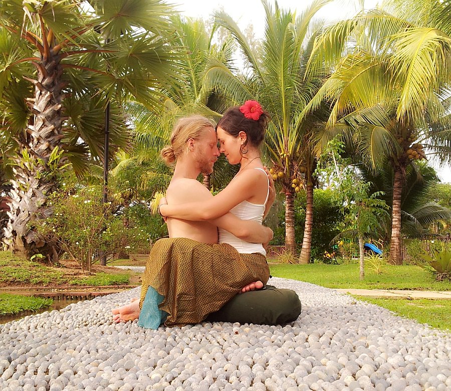 sesso tantrico: posizione del loto