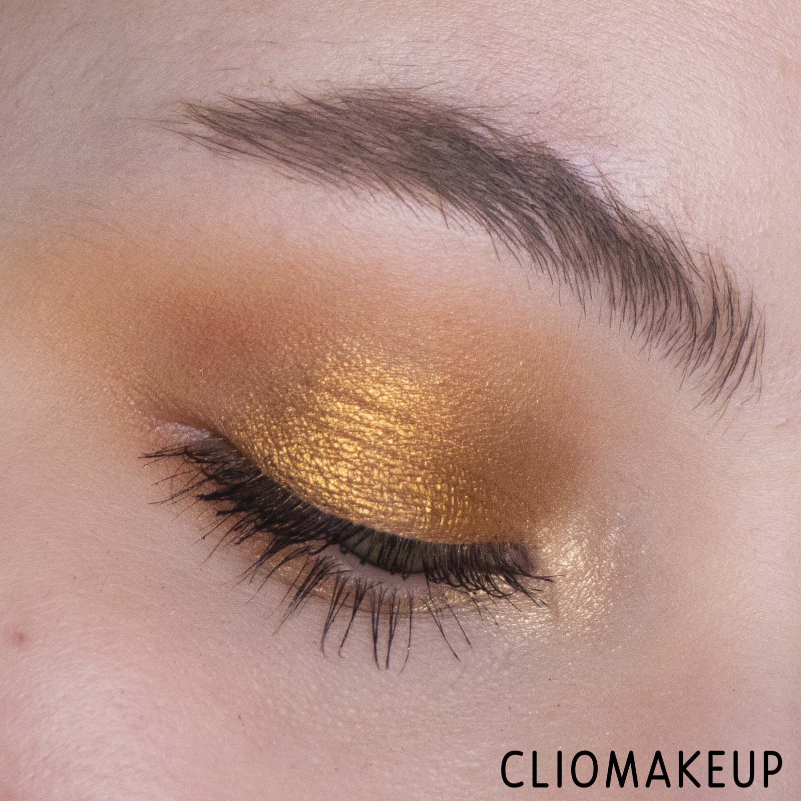 cliomakeup-recensione-essence-crystal-dreams-eyeshadow-palette-12