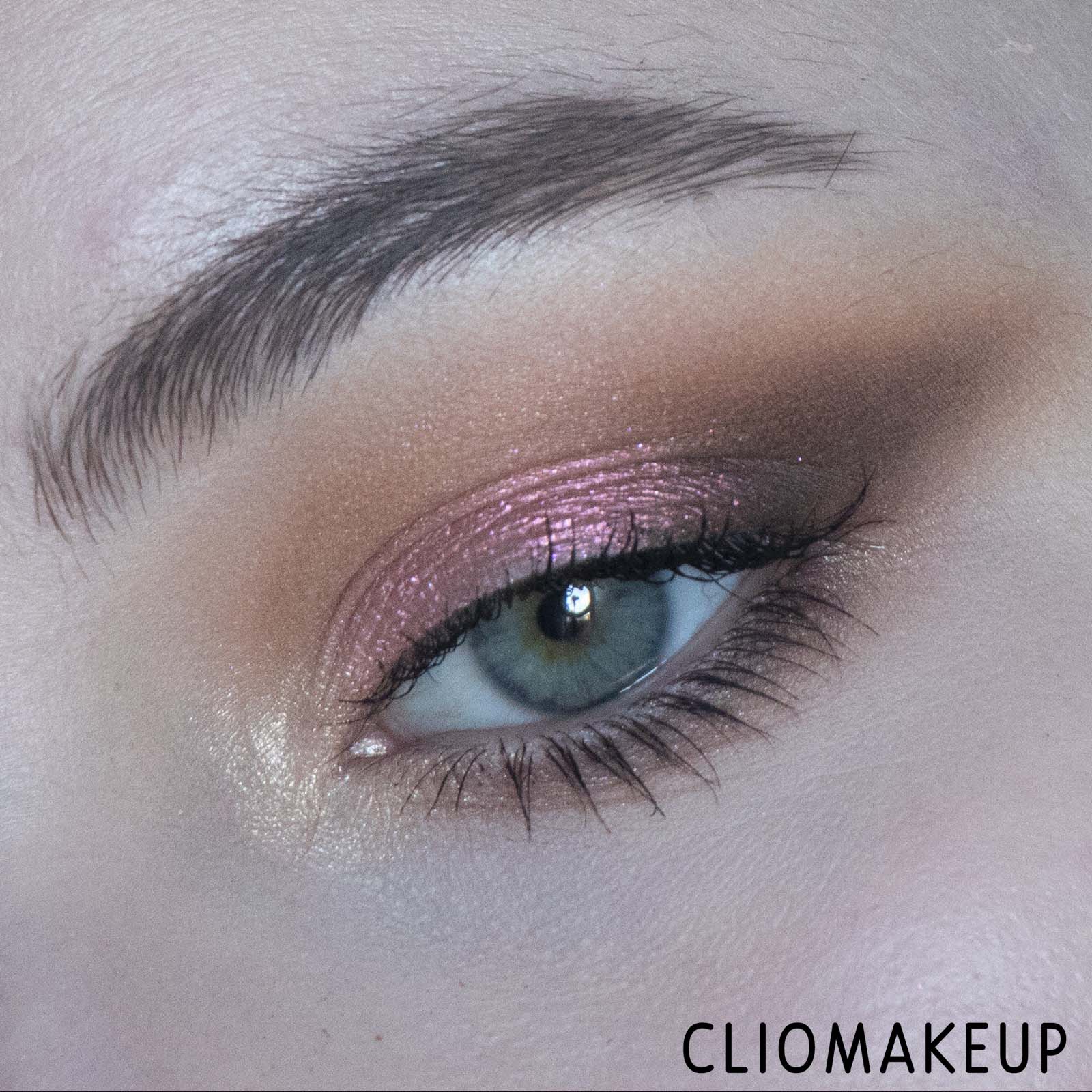 cliomakeup-recensione-essence-crystal-dreams-eyeshadow-palette-13