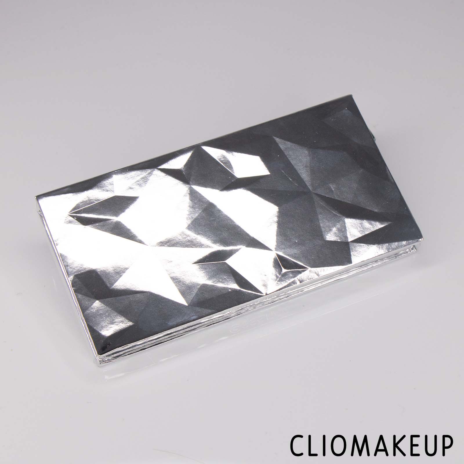 cliomakeup-recensione-essence-crystal-dreams-eyeshadow-palette-2