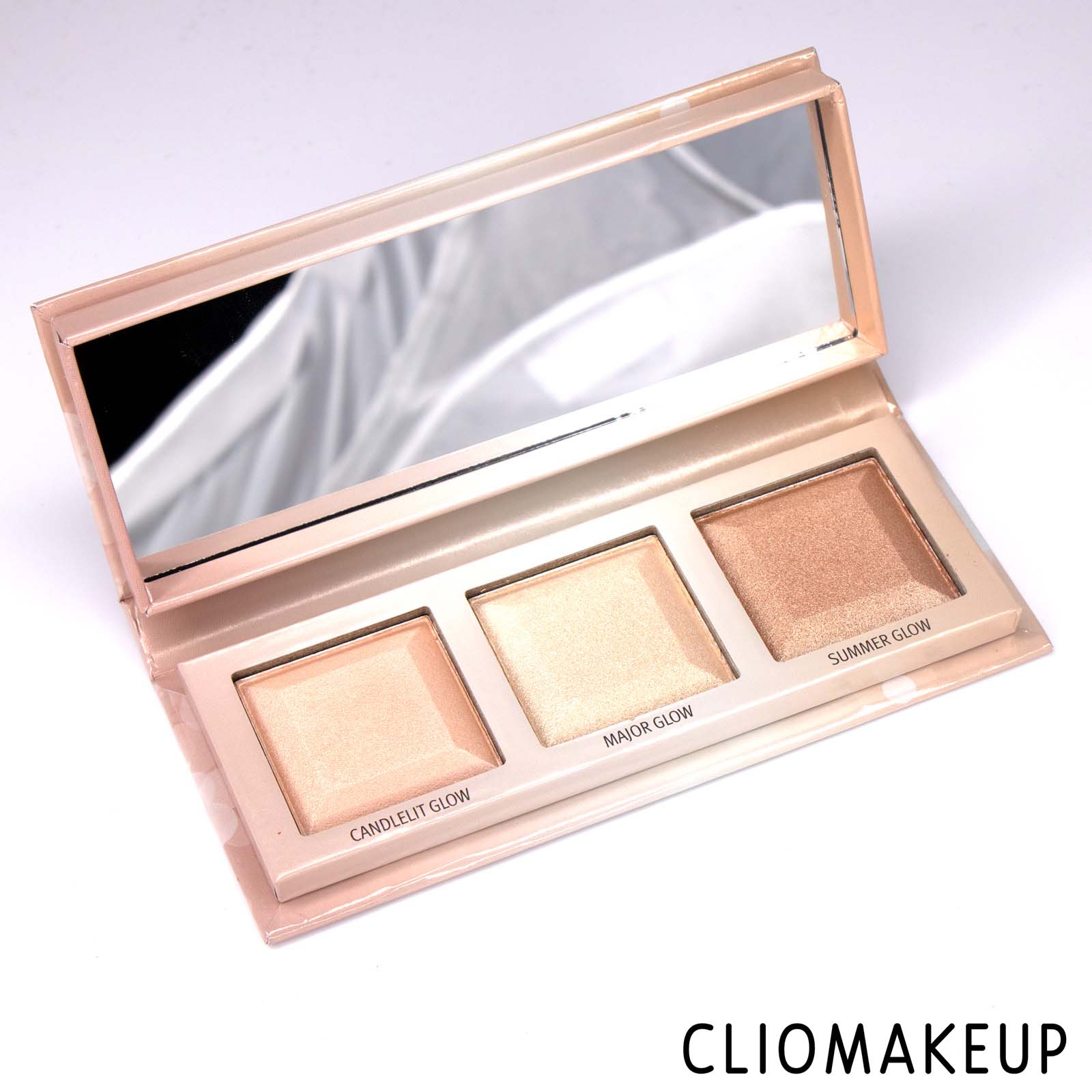 cliomakeup-recensione-palette-essence-choose-your-glow-highlighter-palette-4